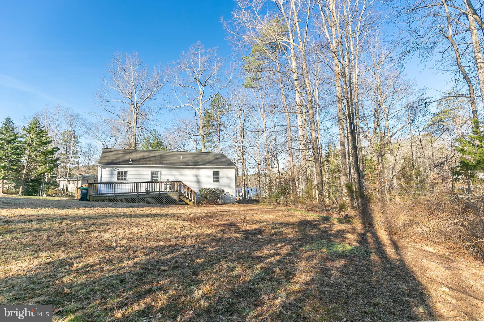 LAKE CAROLINE - Residential