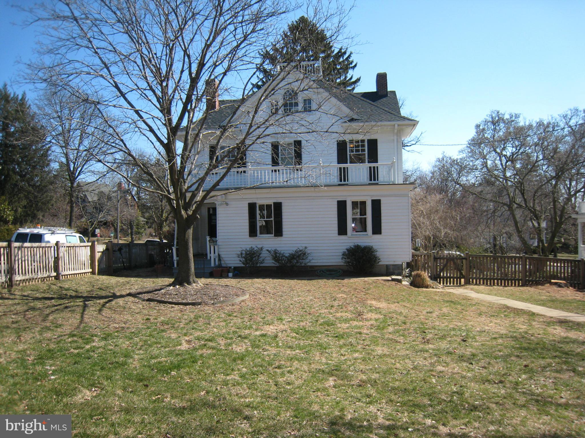 ROLAND PARK - Residential