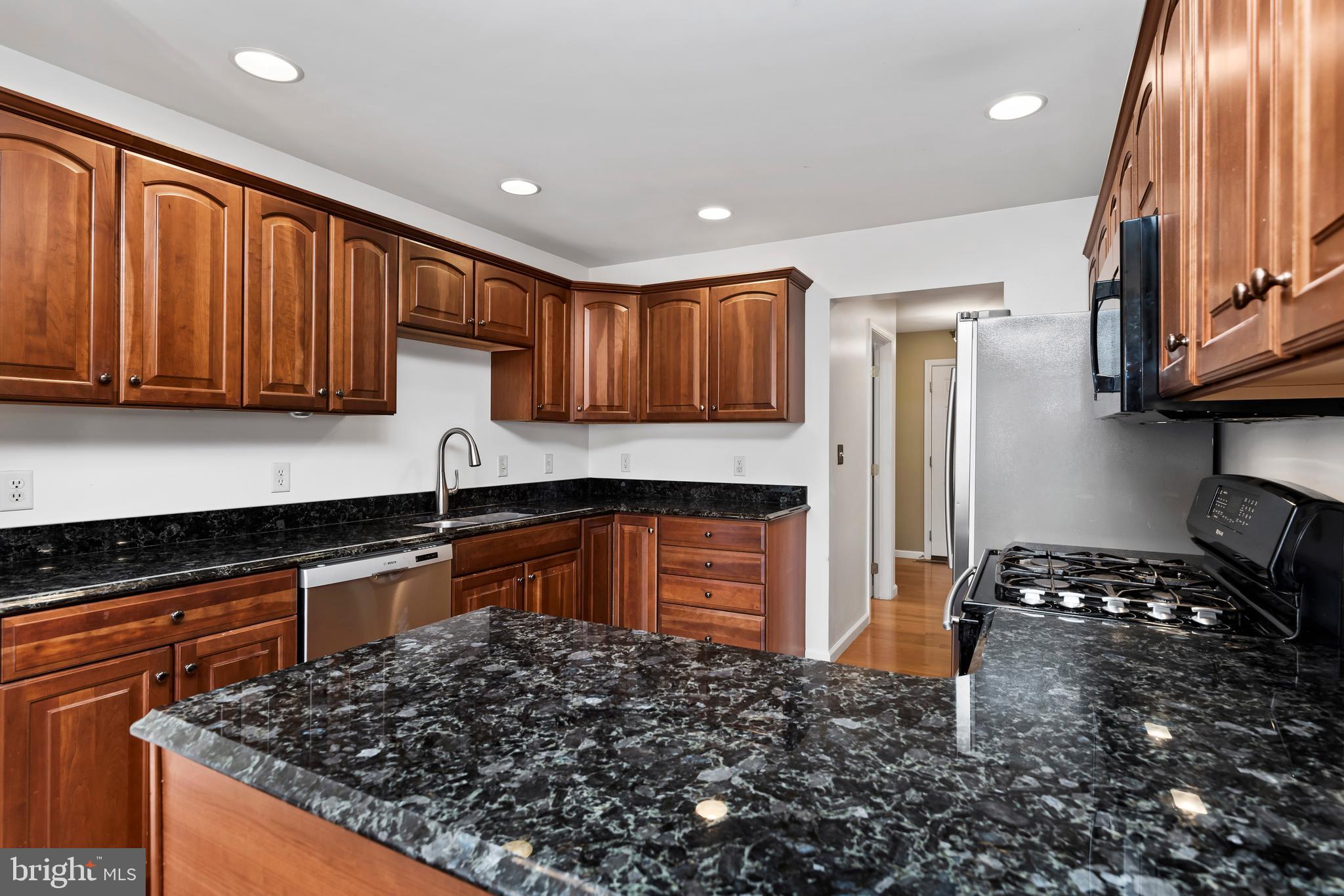 TOWNES AT CROSS CREEK - Residential