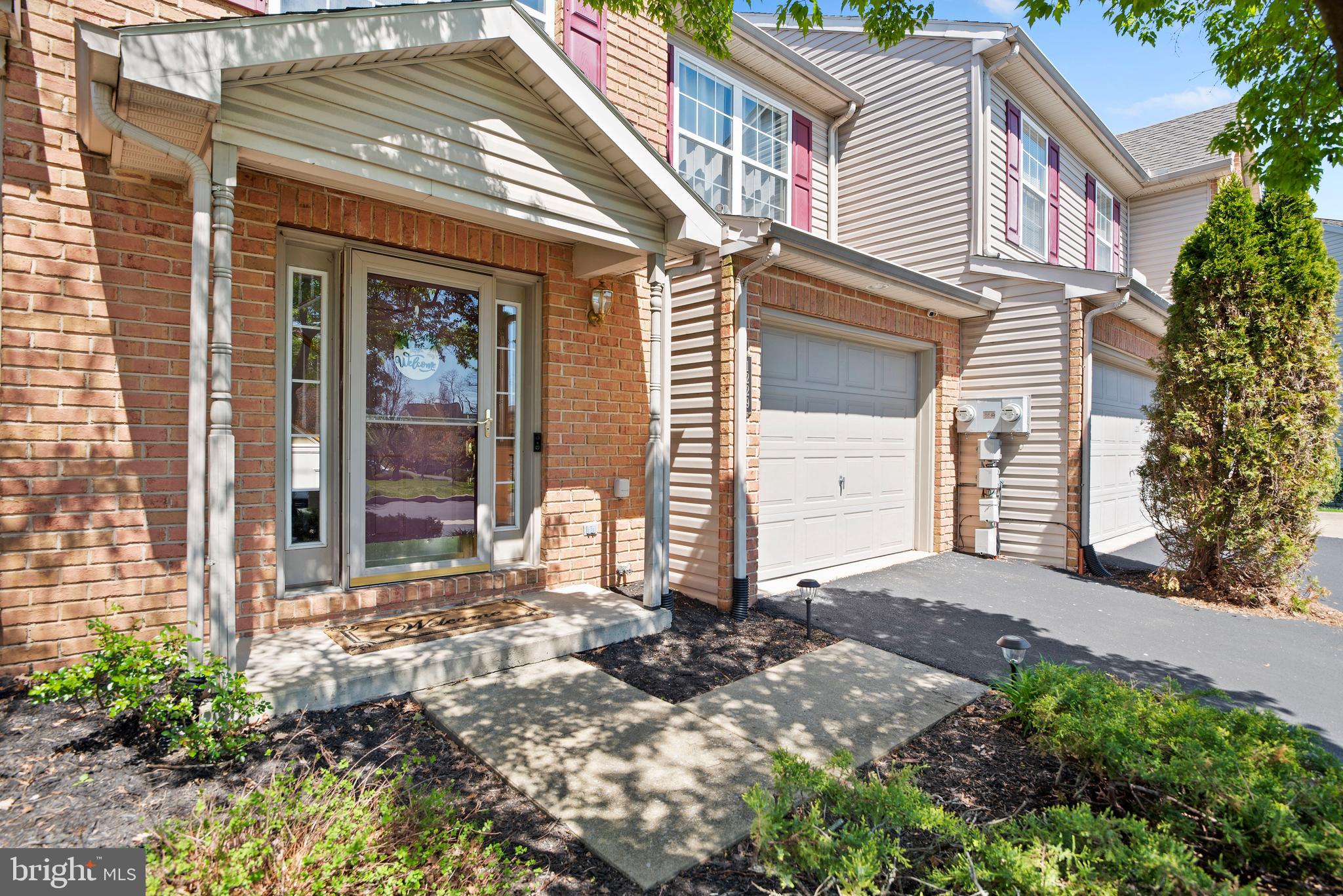 TOWNES AT CROSS CREEK - Residential