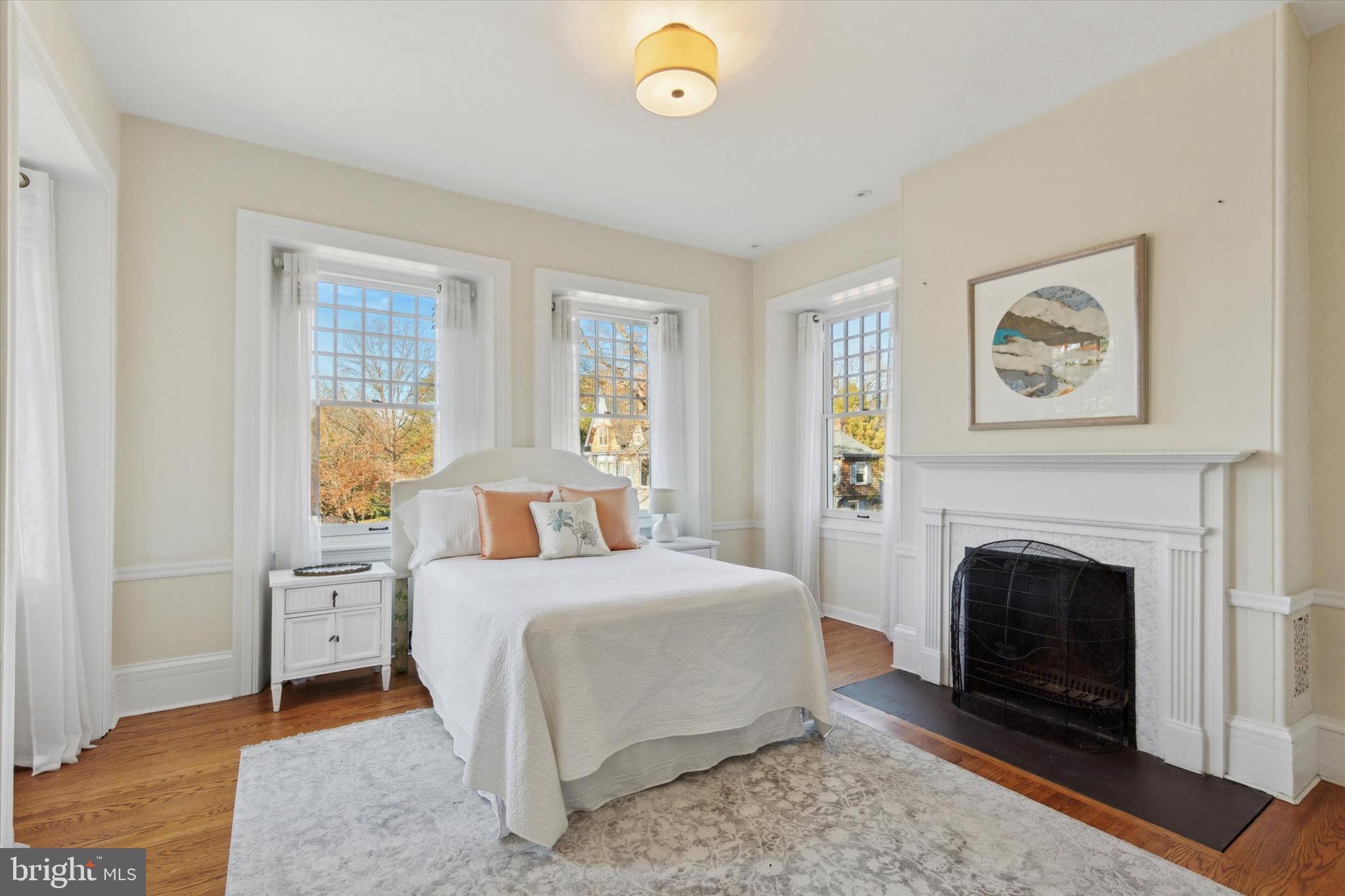 CHESTNUT HILL - Residential