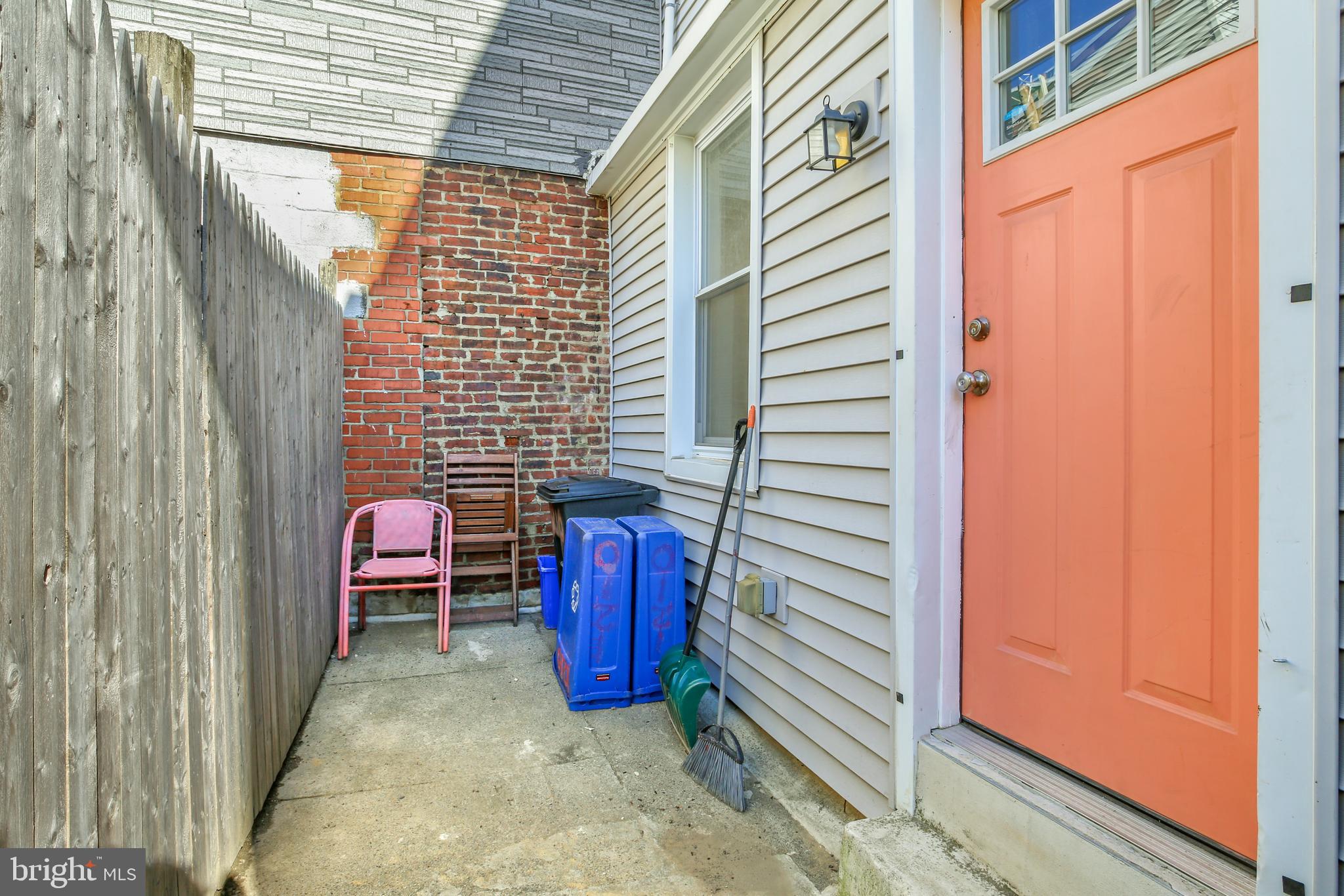 OLDE KENSINGTON - Residential Lease