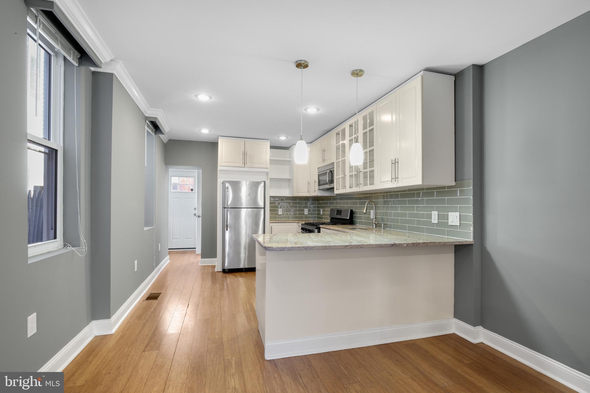 OLDE KENSINGTON - Residential Lease