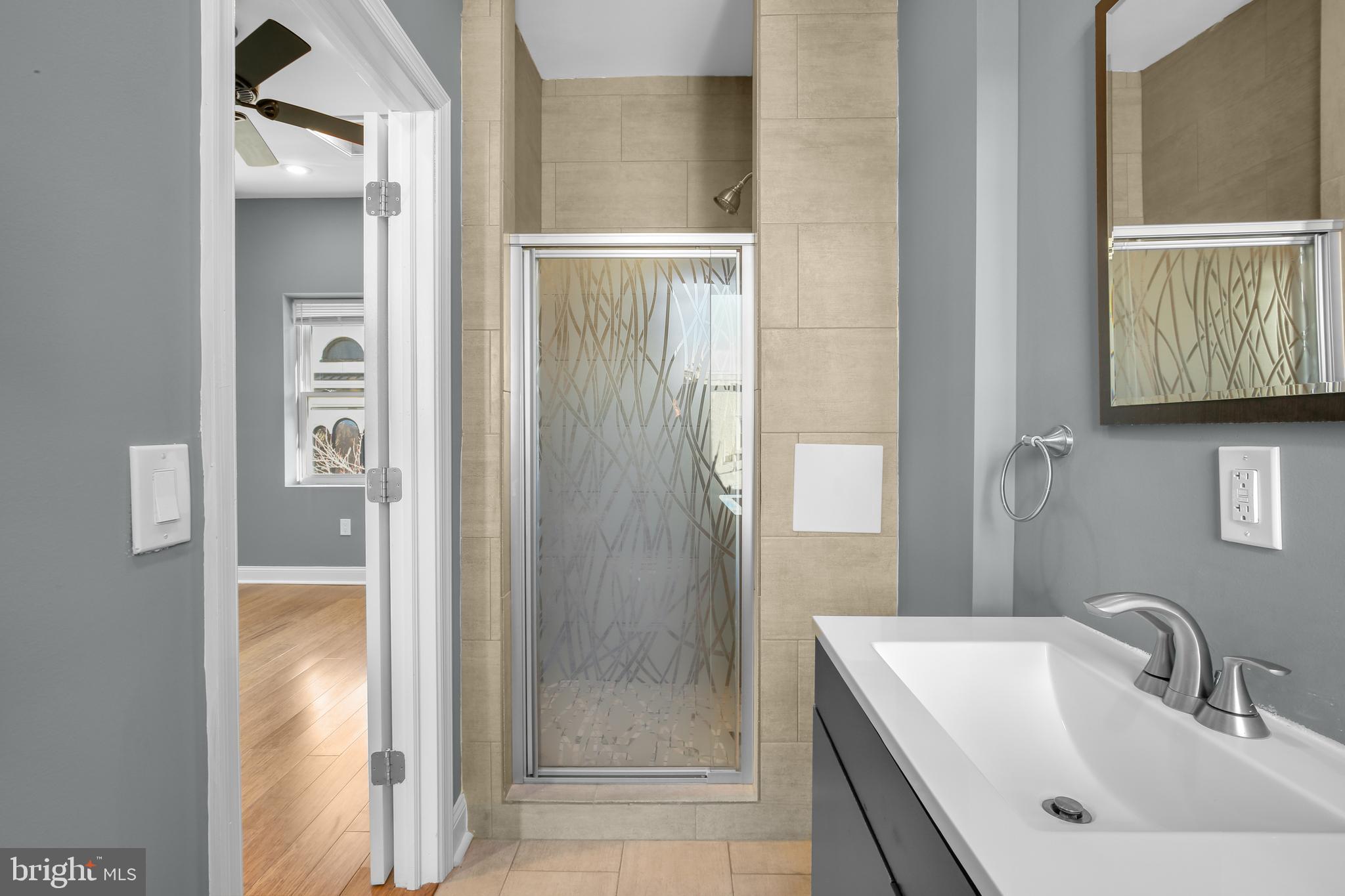 OLDE KENSINGTON - Residential Lease