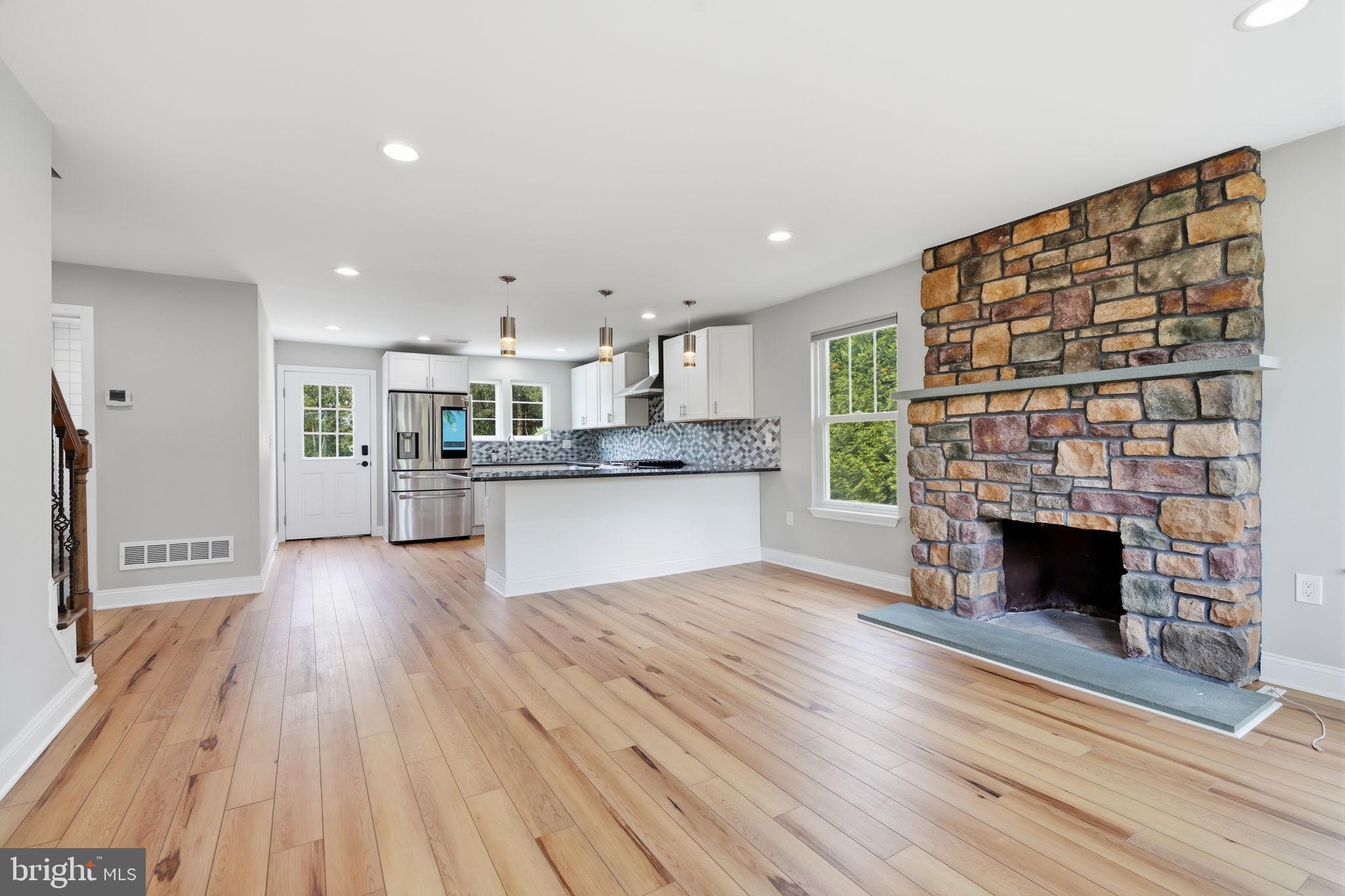 1633 REED ROAD