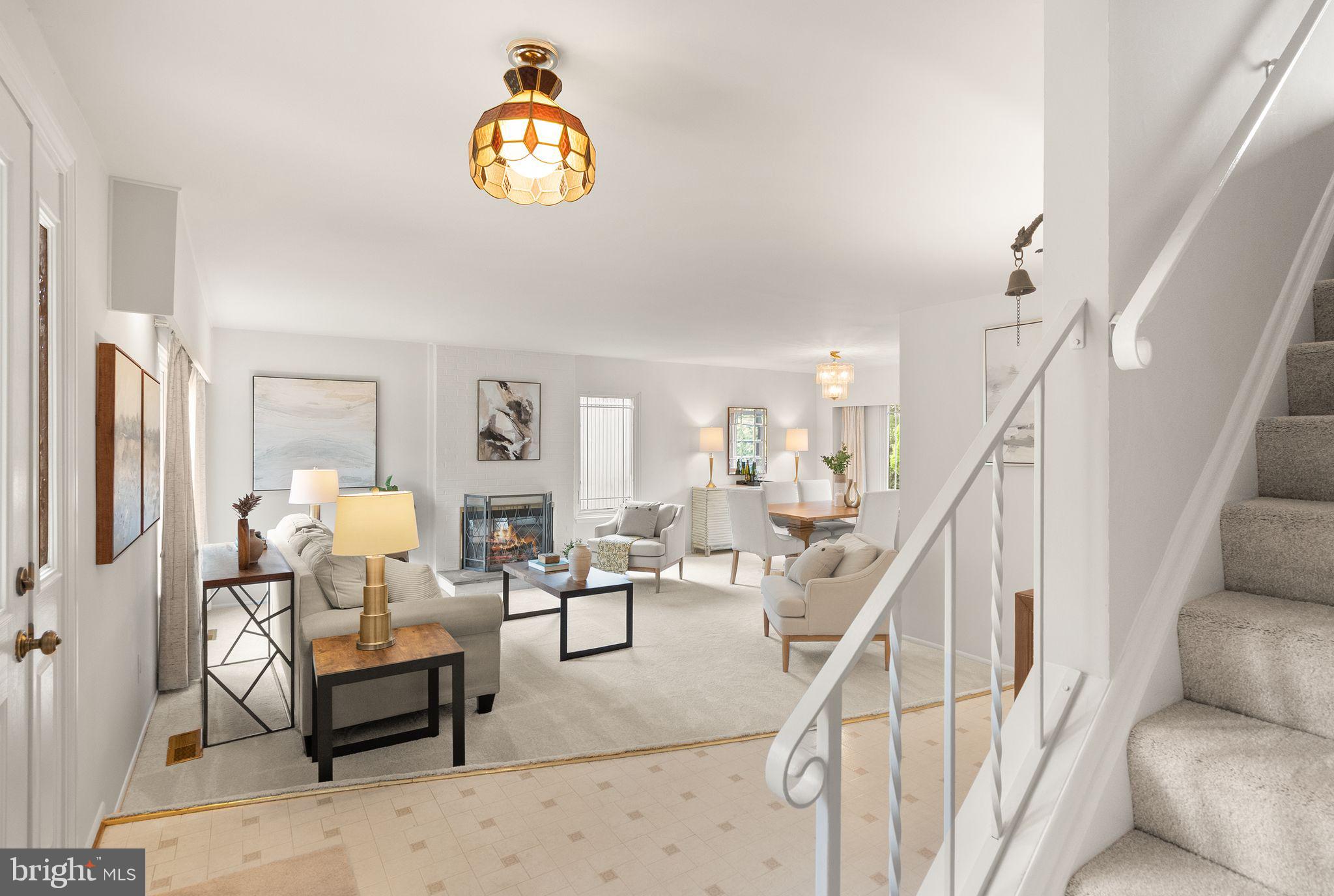 2244 RICHELIEU DRIVE