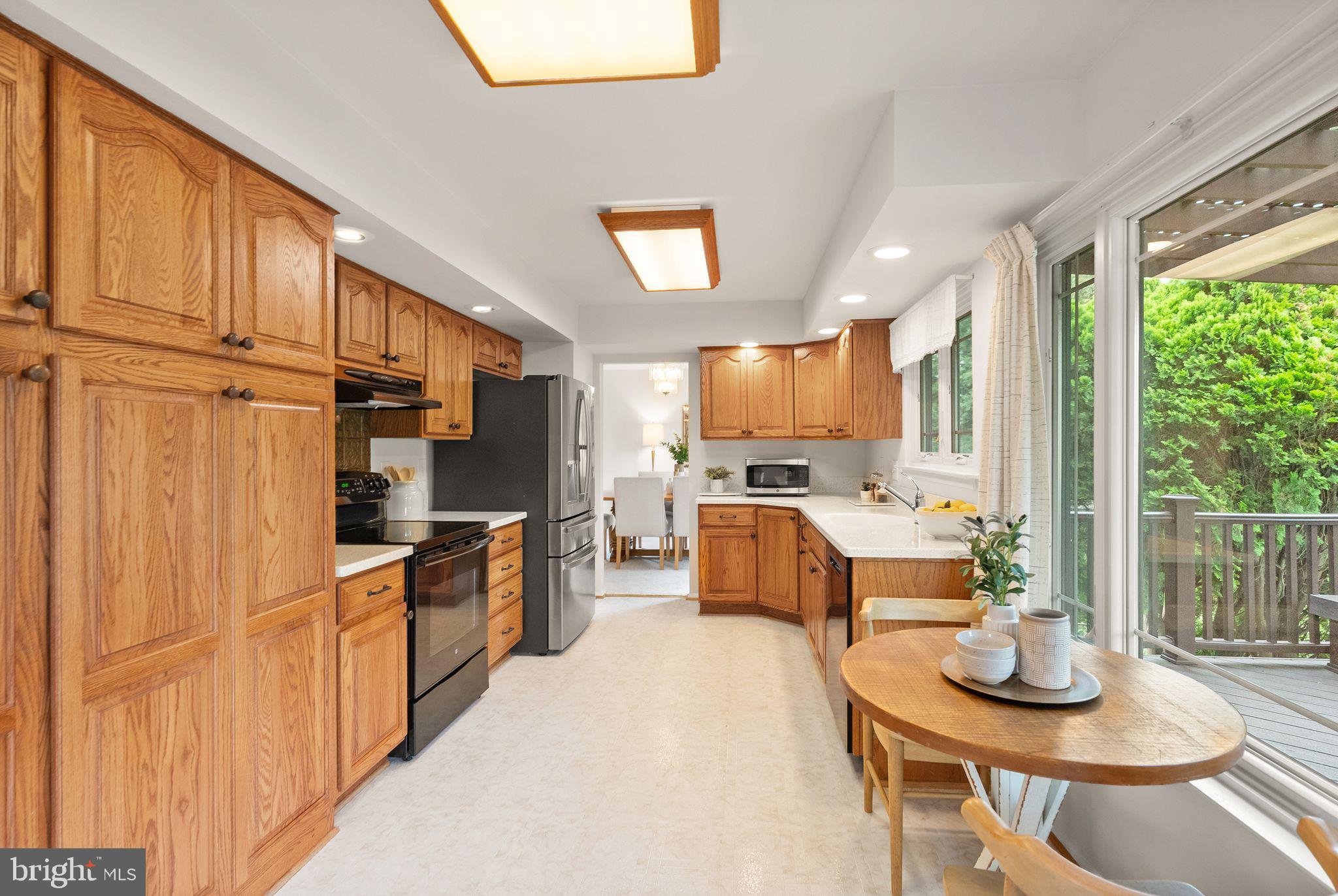 2244 RICHELIEU DRIVE