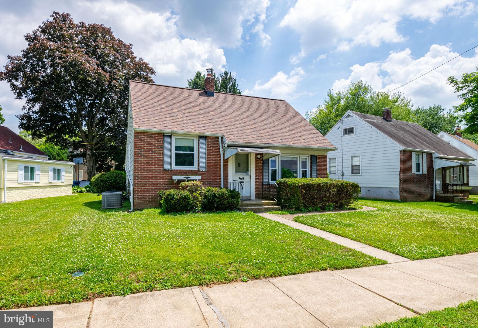 327 NEWPORT AVENUE