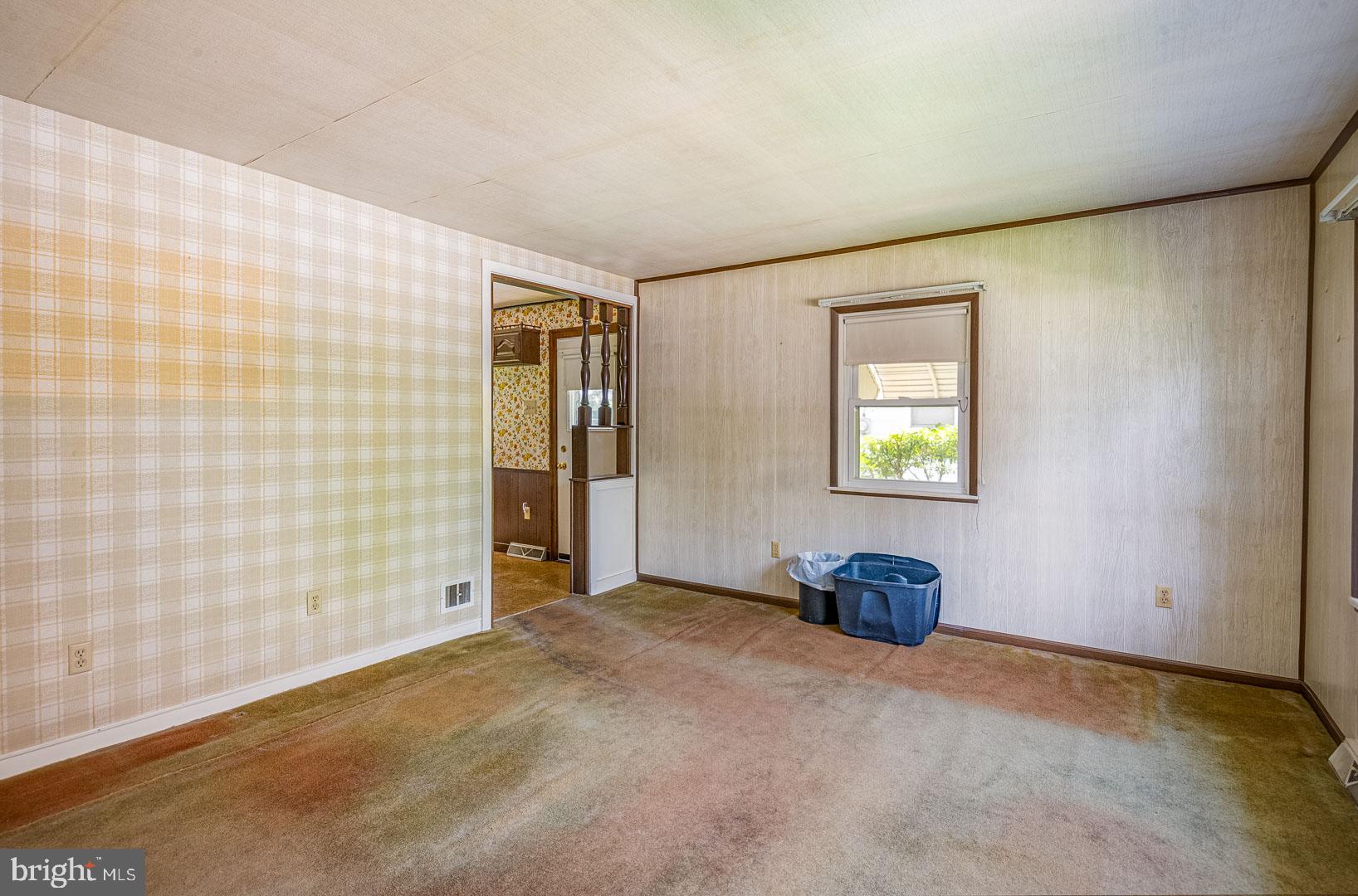 327 NEWPORT AVENUE