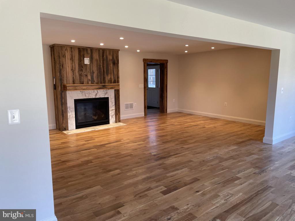 COCKEYSVILLE - Residential Lease