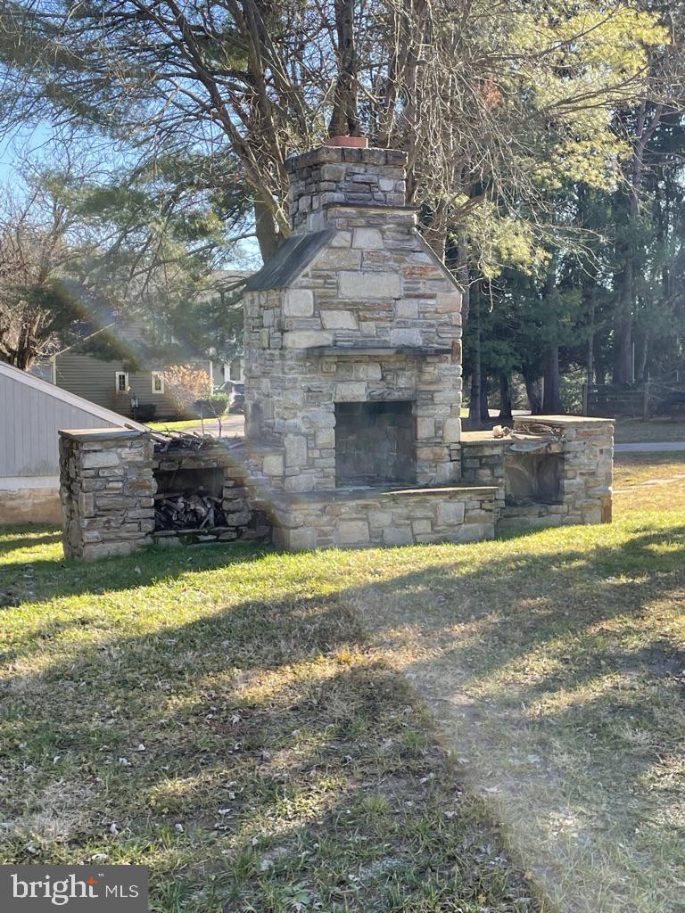 COCKEYSVILLE - Residential Lease