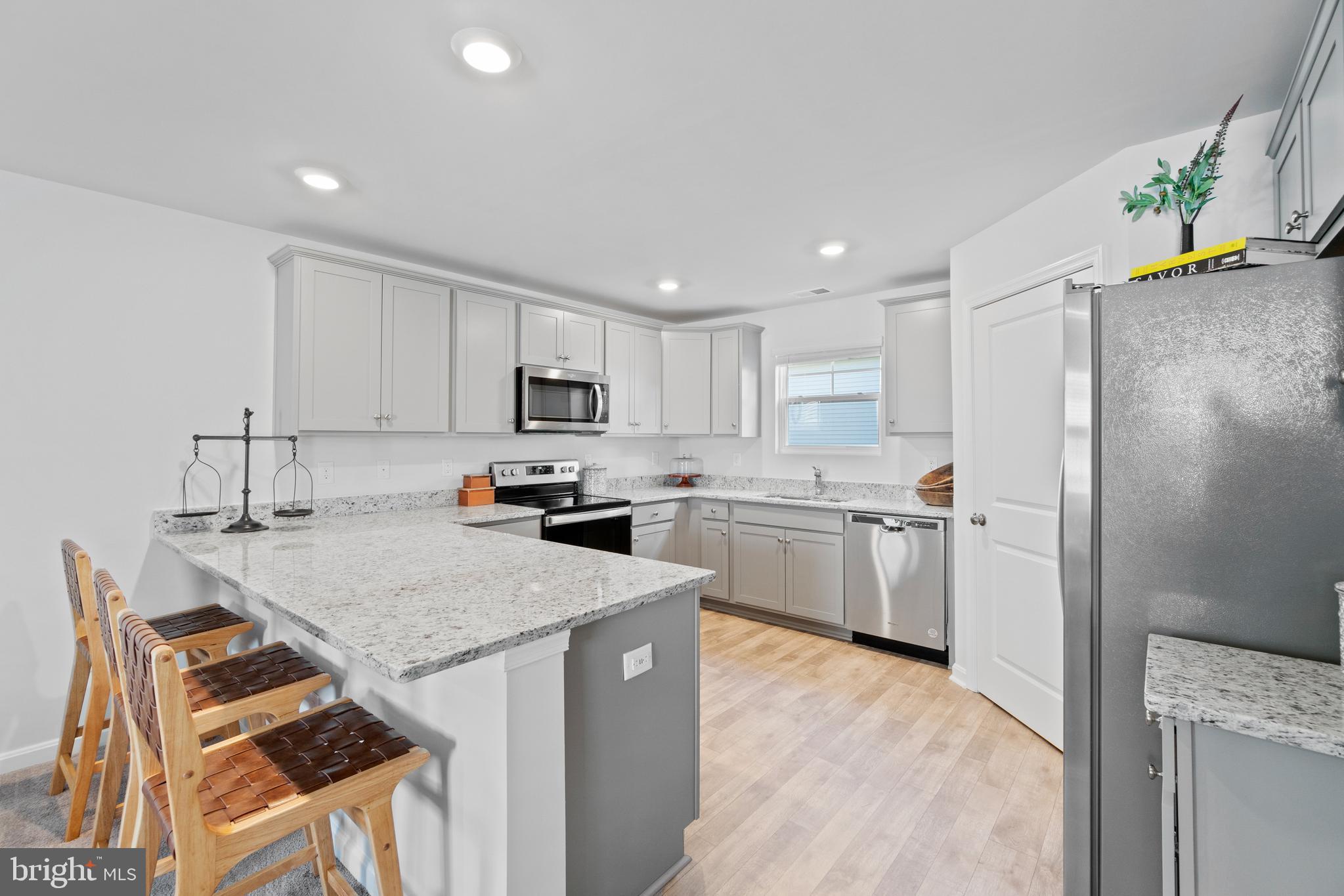 LADYSMITH VILLAGE - Residential