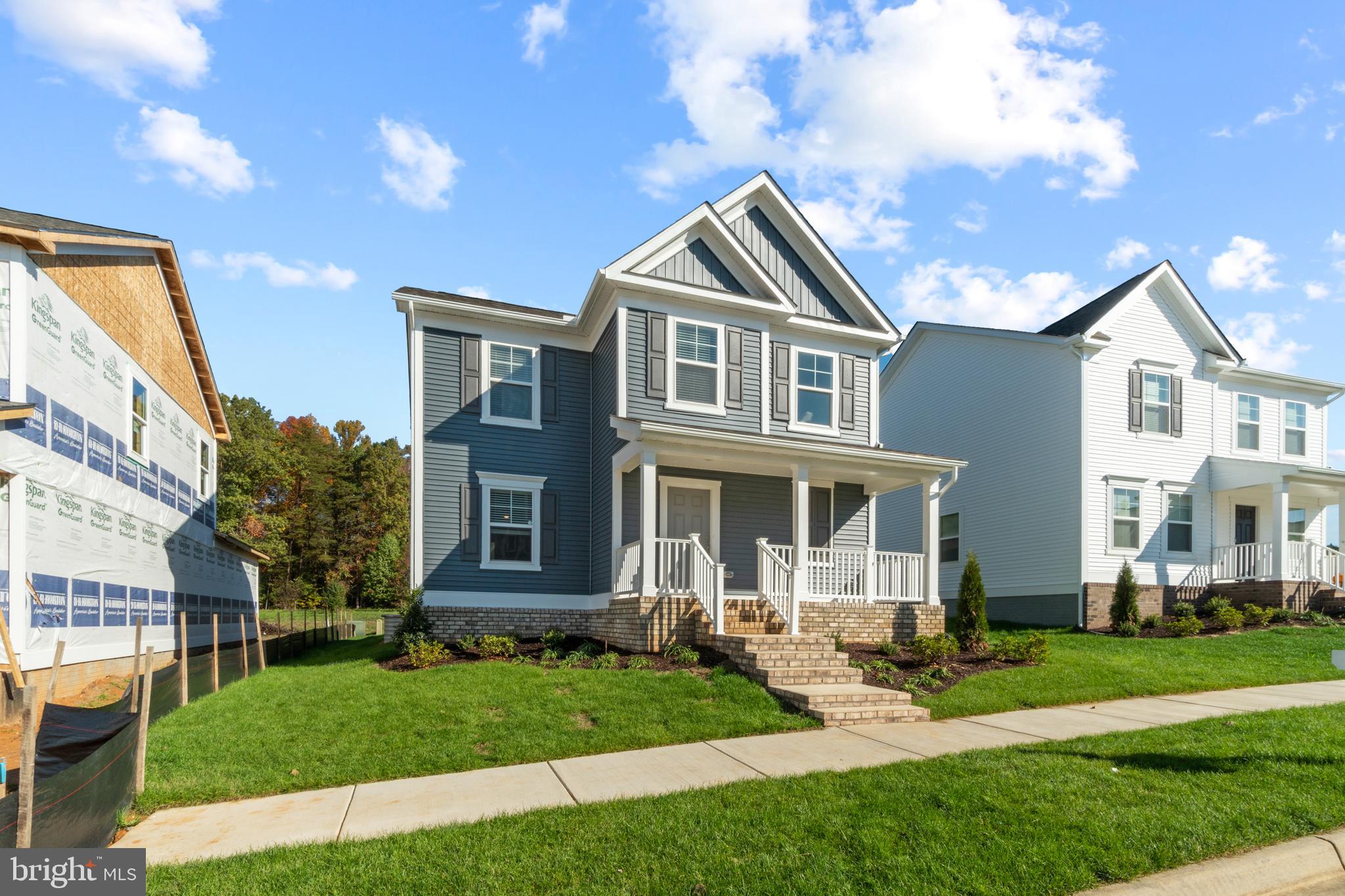 LADYSMITH VILLAGE - Residential