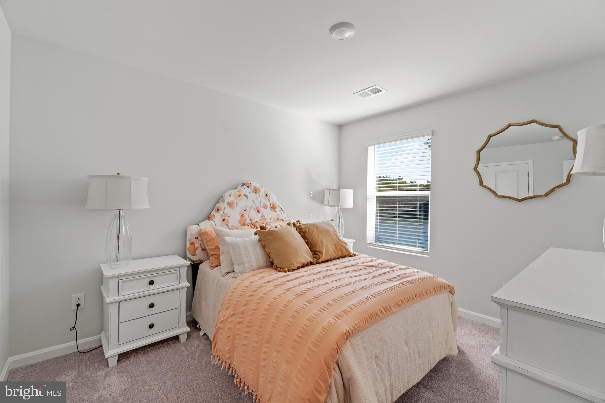 LADYSMITH VILLAGE - Residential