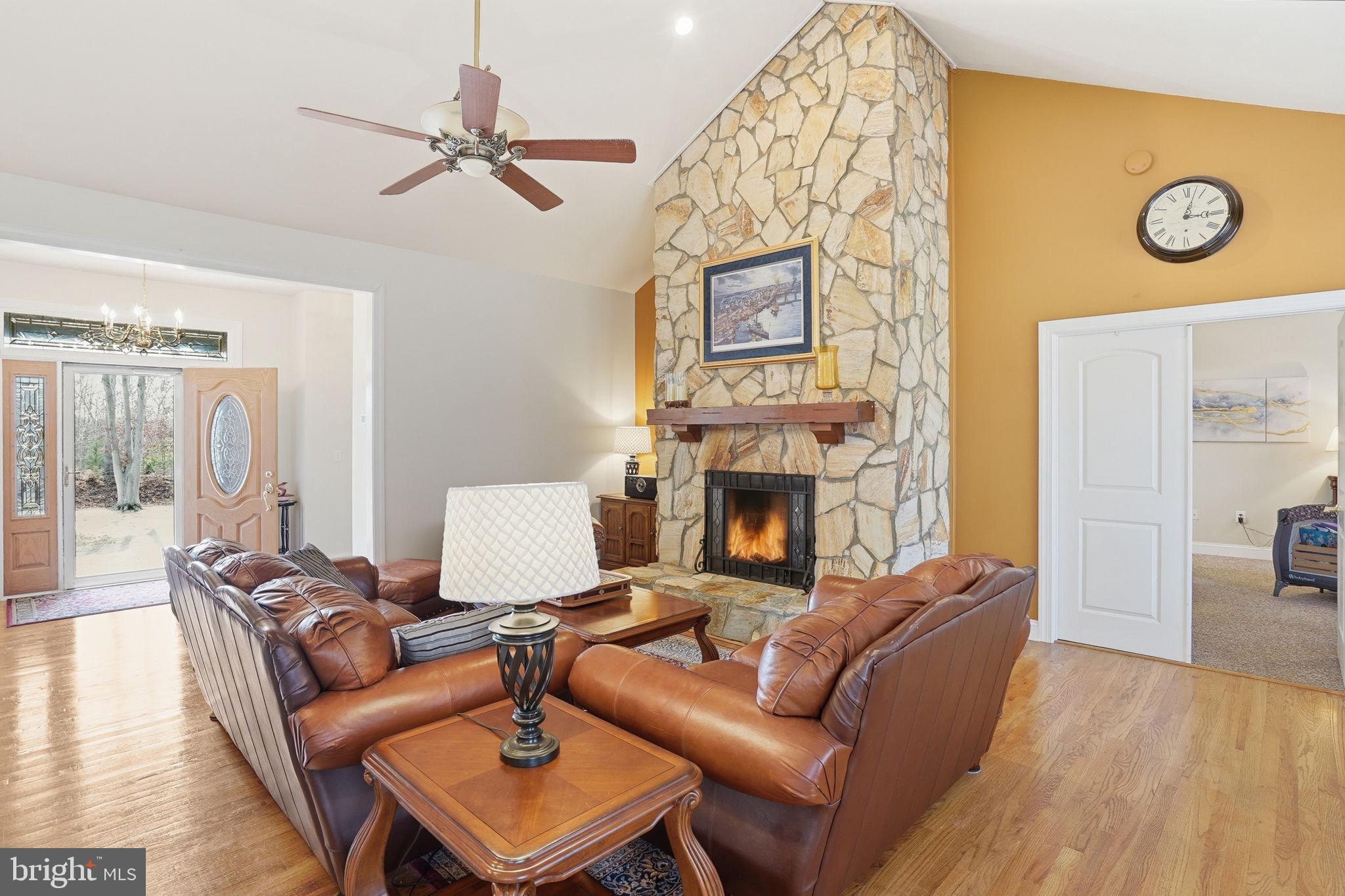 TARA WOODS - Residential