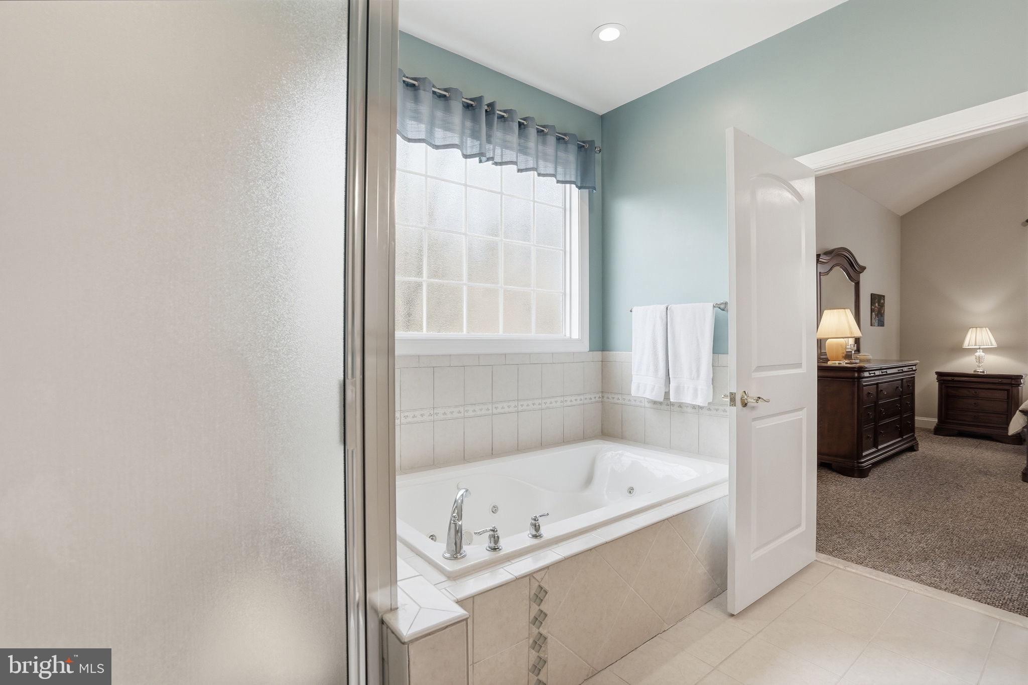 TARA WOODS - Residential