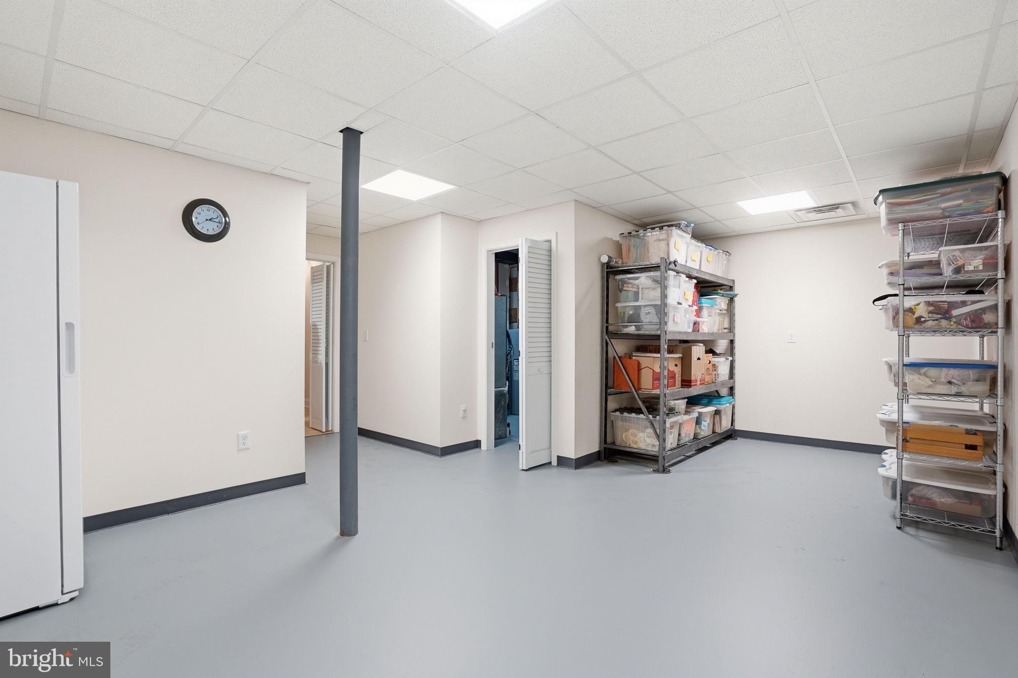 TARA WOODS - Residential