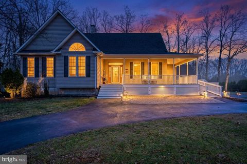 25 TARA WOODS DRIVE BUMPASS VA 23024