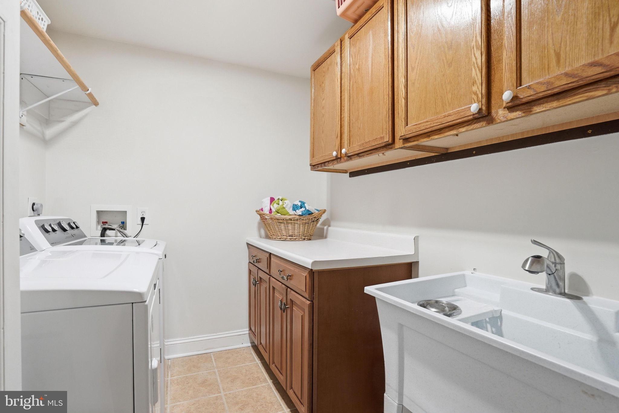 TARA WOODS - Residential