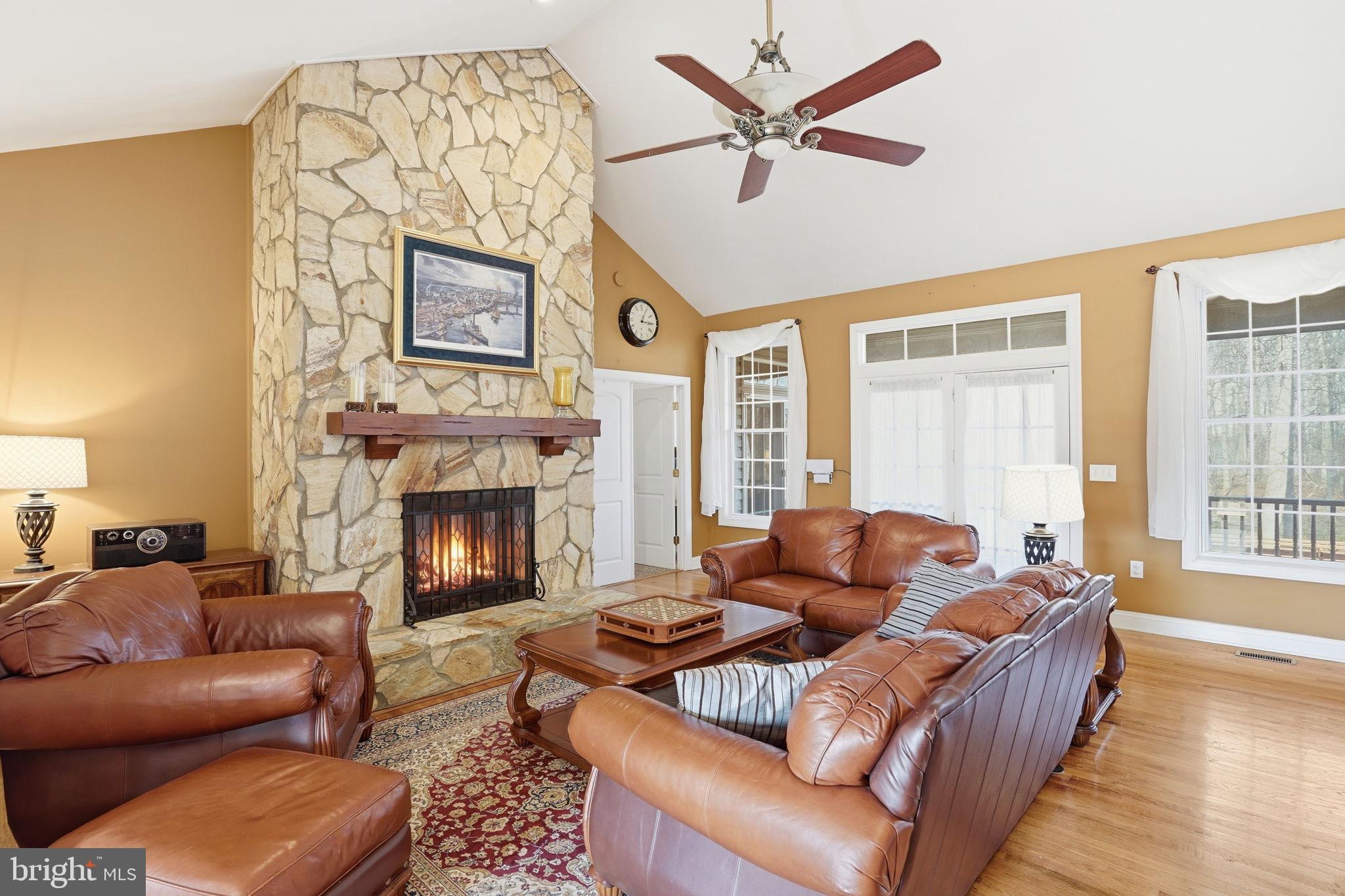 TARA WOODS - Residential