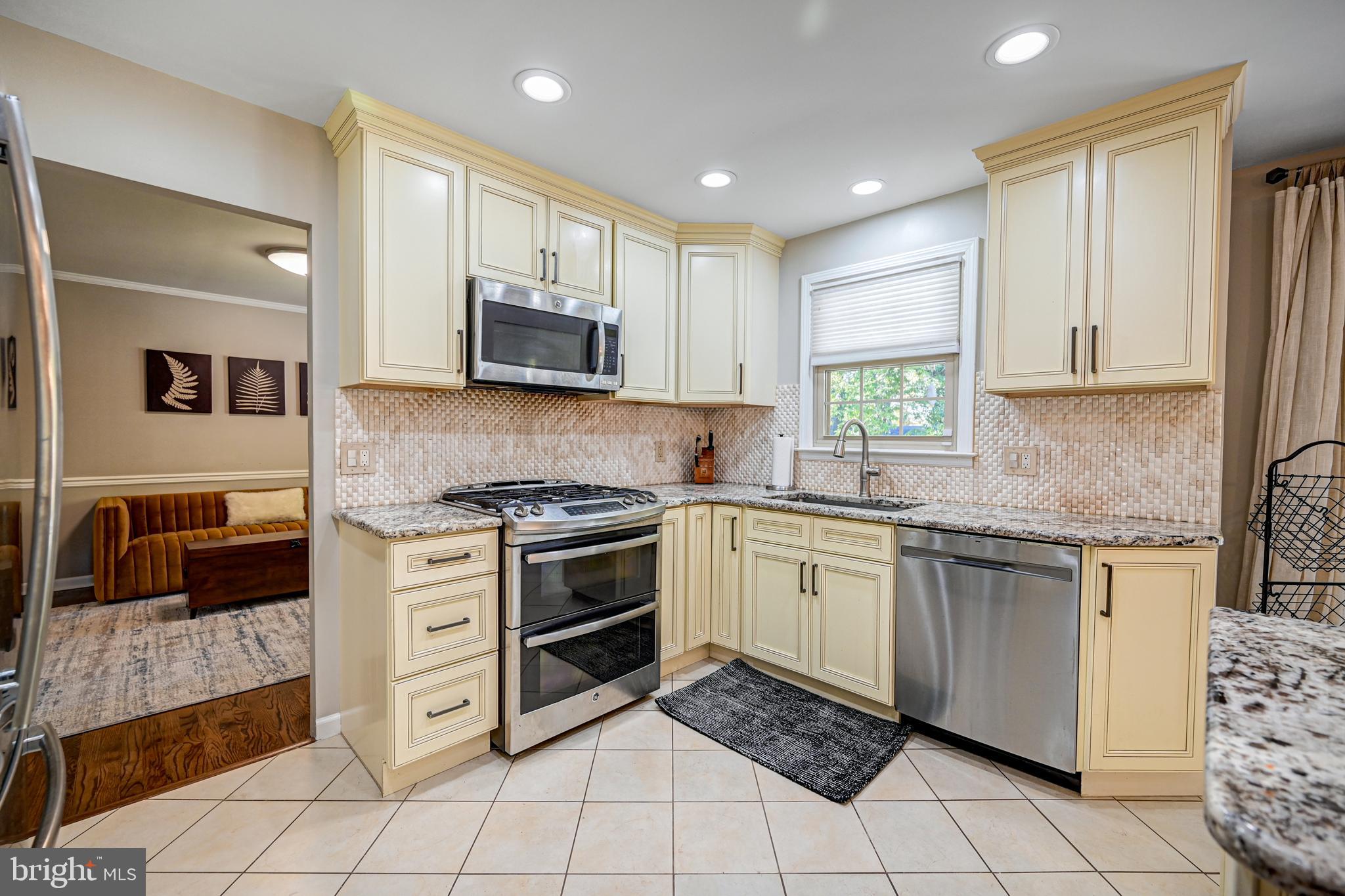 HAINES ACRES - Residential