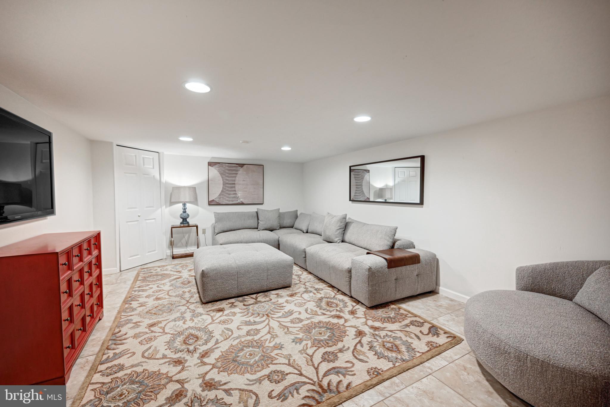 HAINES ACRES - Residential
