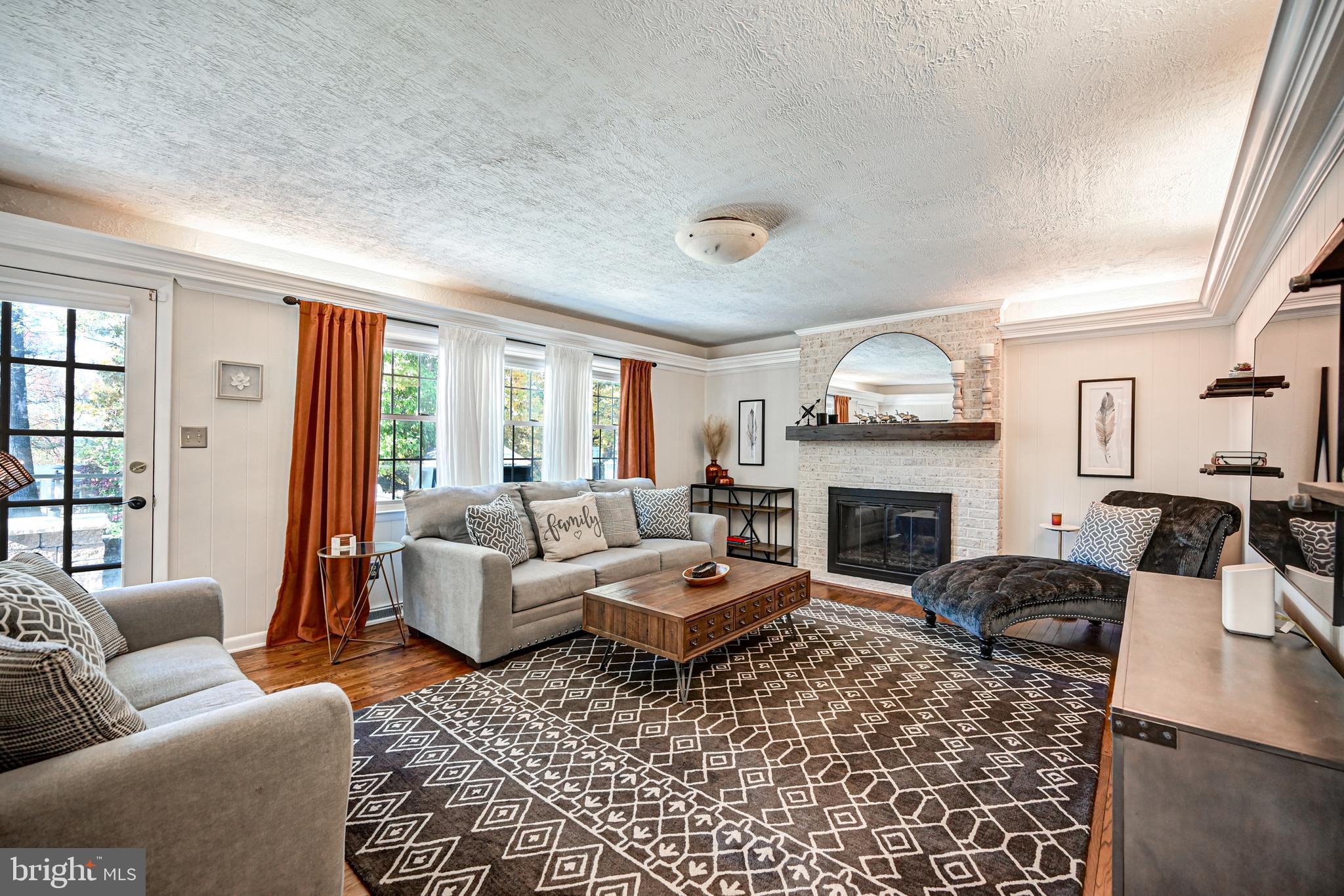HAINES ACRES - Residential