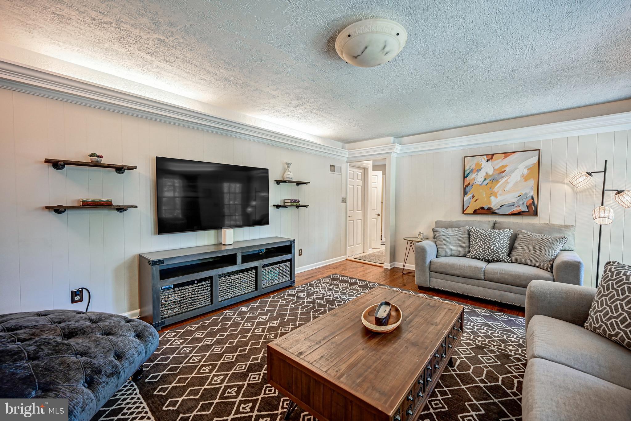 HAINES ACRES - Residential
