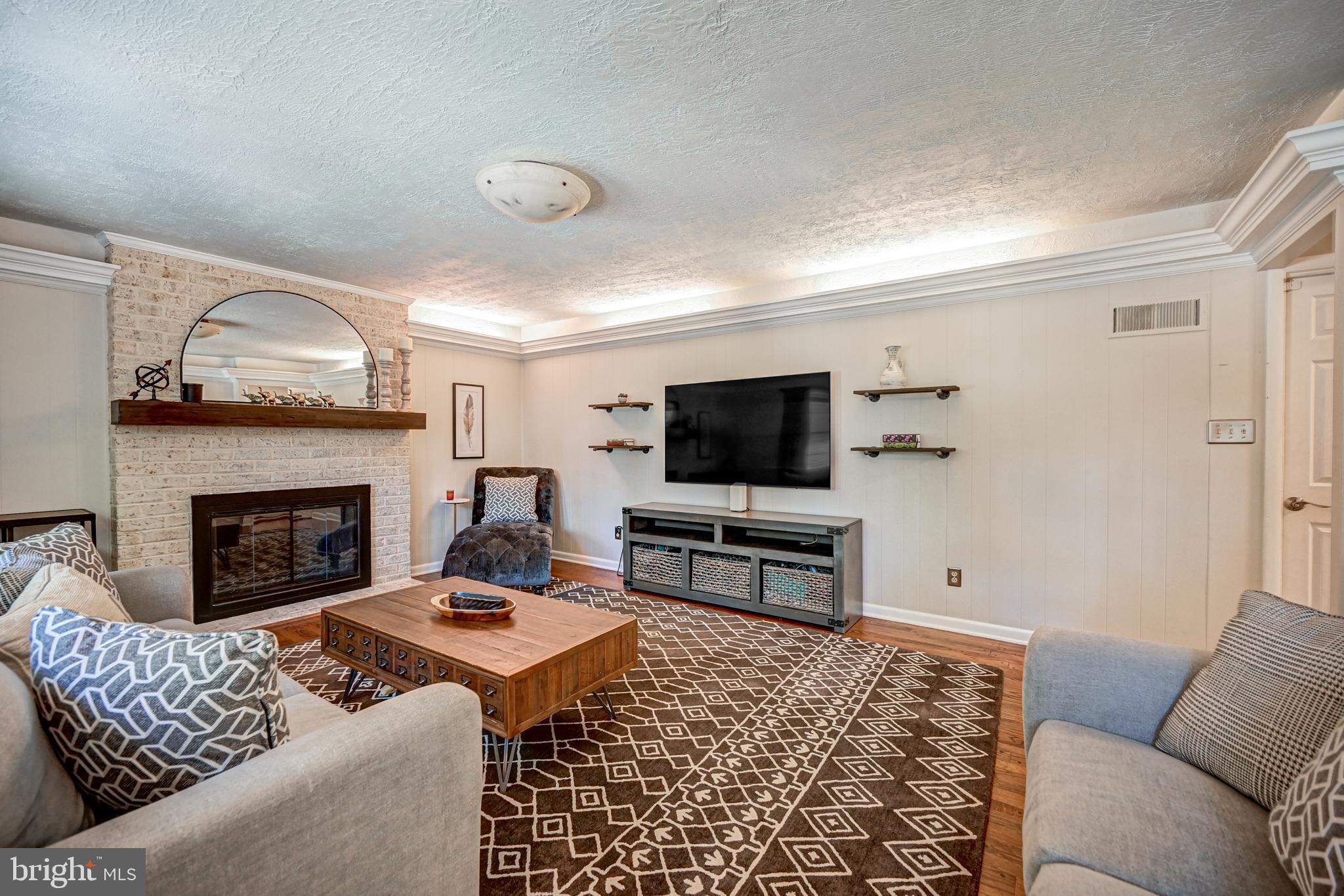 HAINES ACRES - Residential