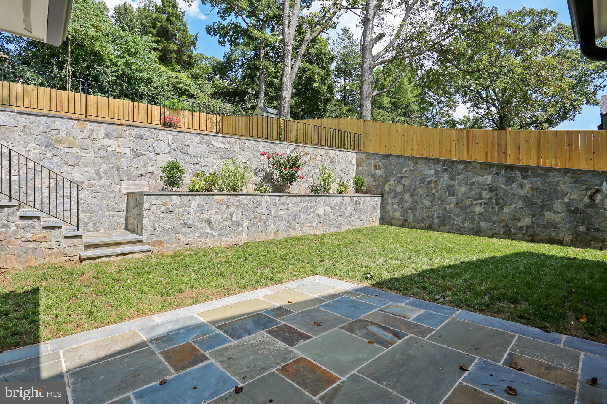 GLEN ECHO HEIGHTS - Residential