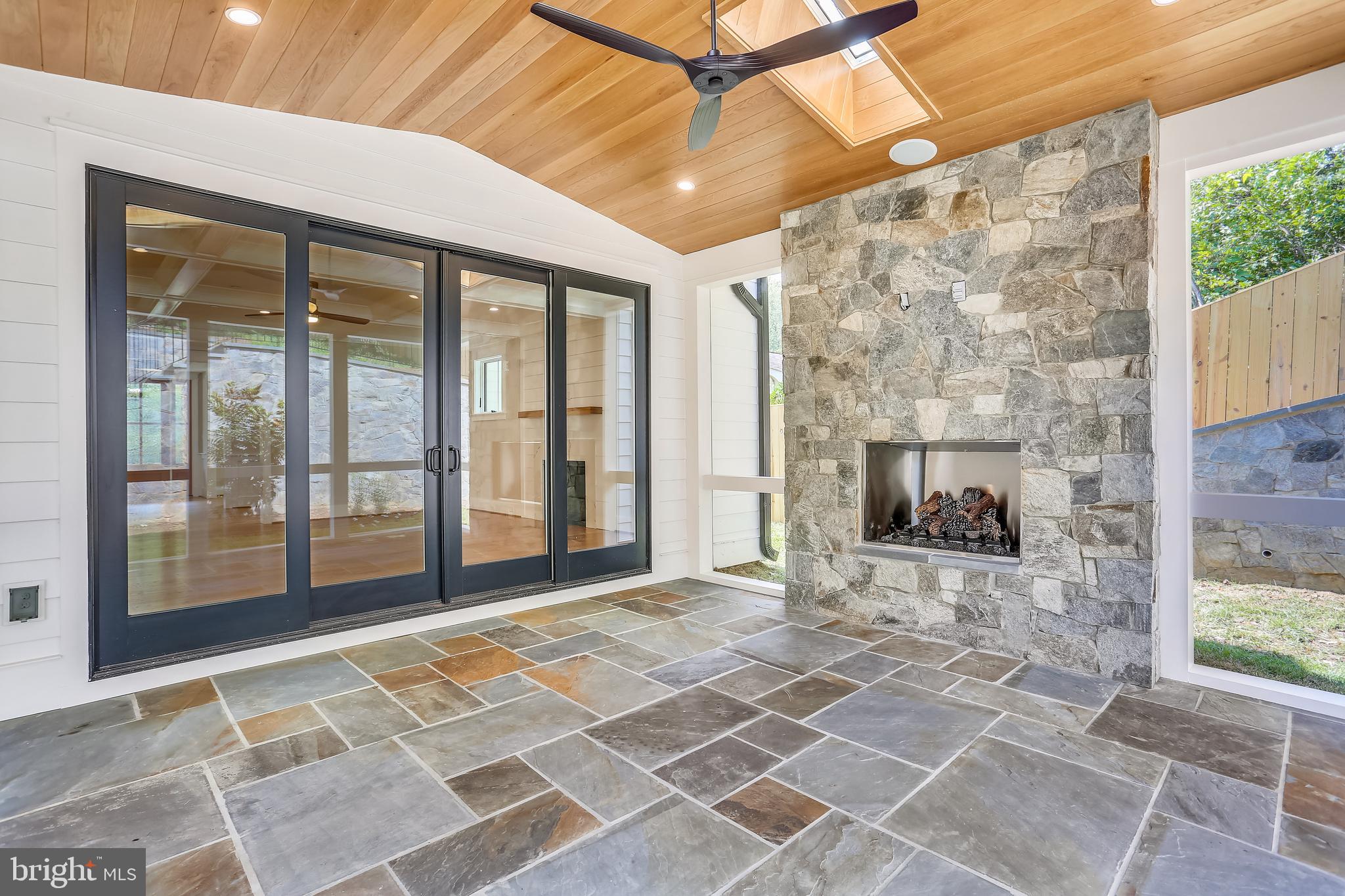 GLEN ECHO HEIGHTS - Residential