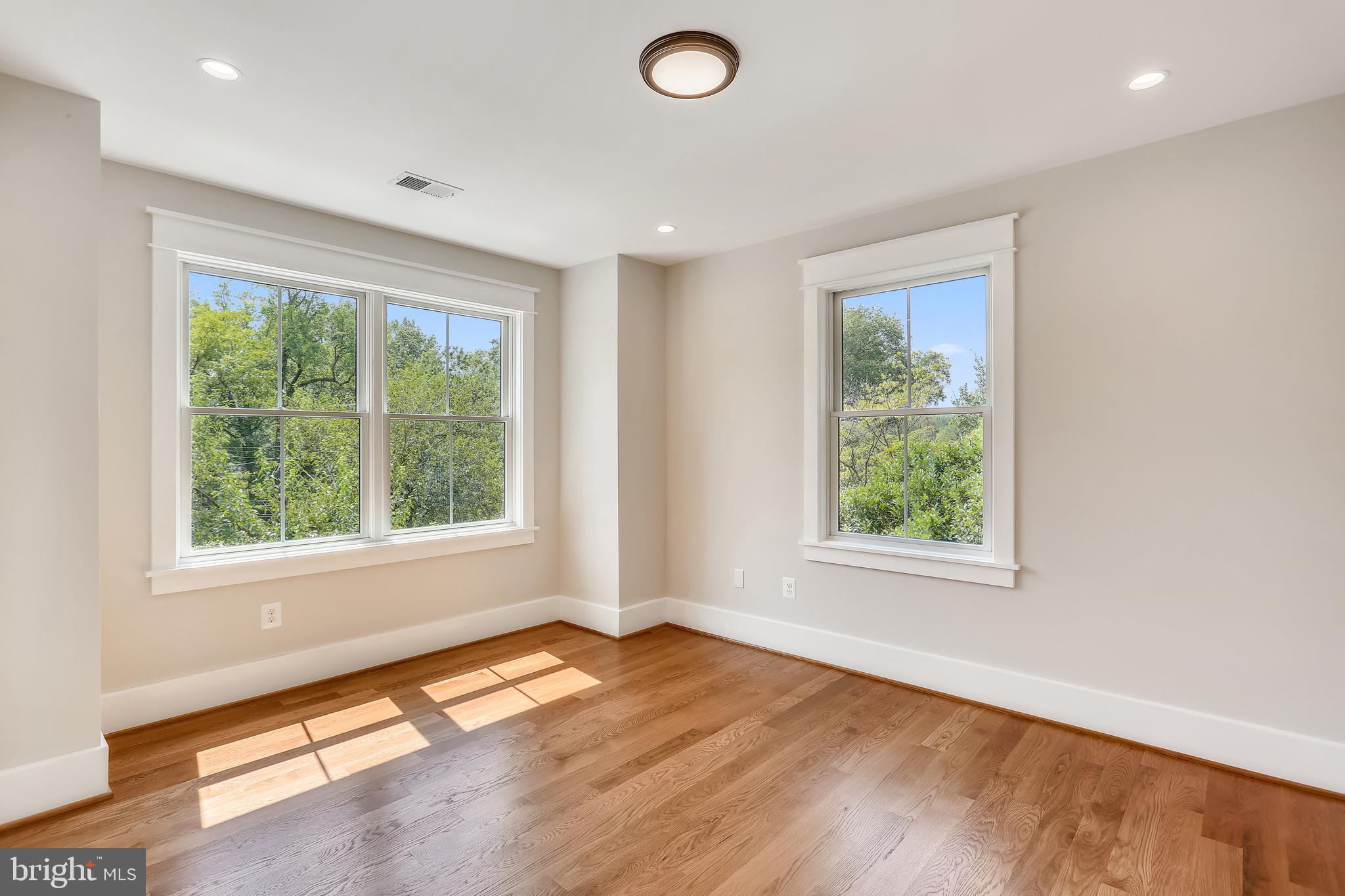 GLEN ECHO HEIGHTS - Residential