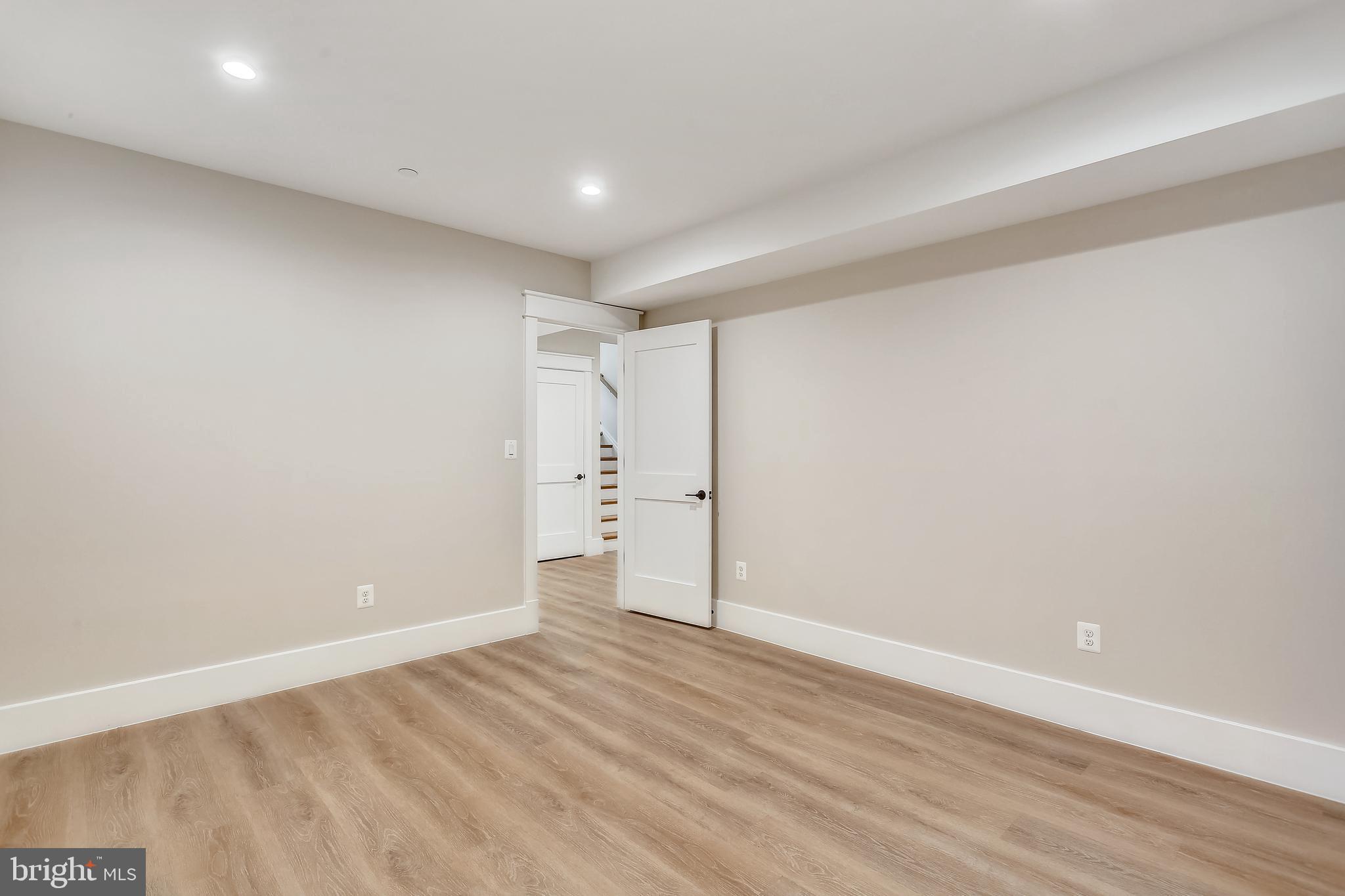 GLEN ECHO HEIGHTS - Residential