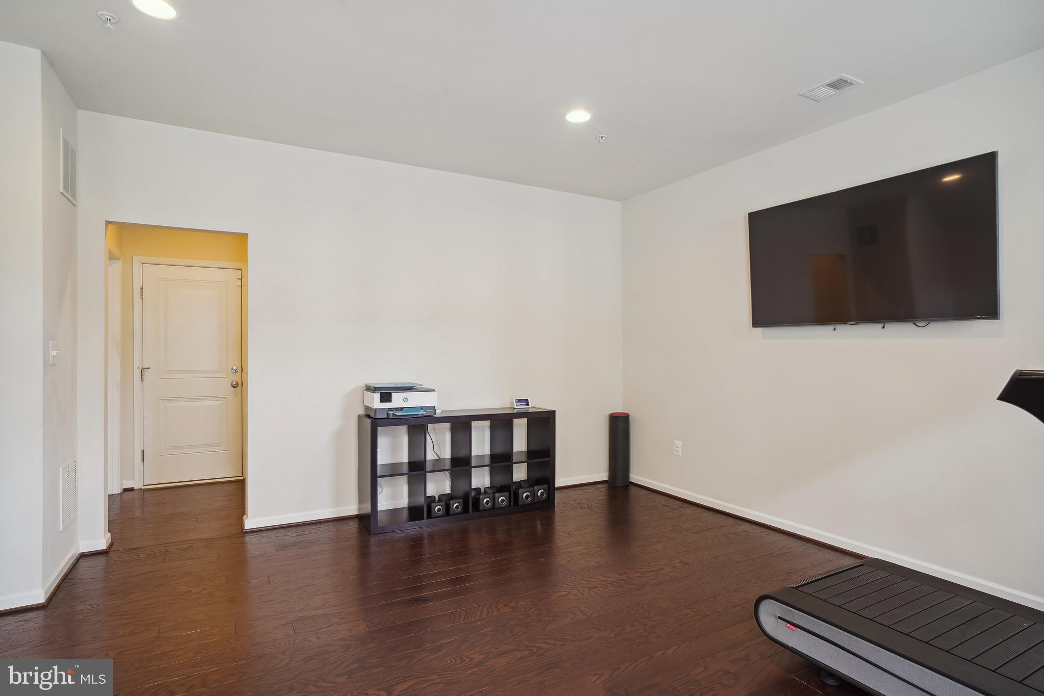 CABIN BRANCH - Residential