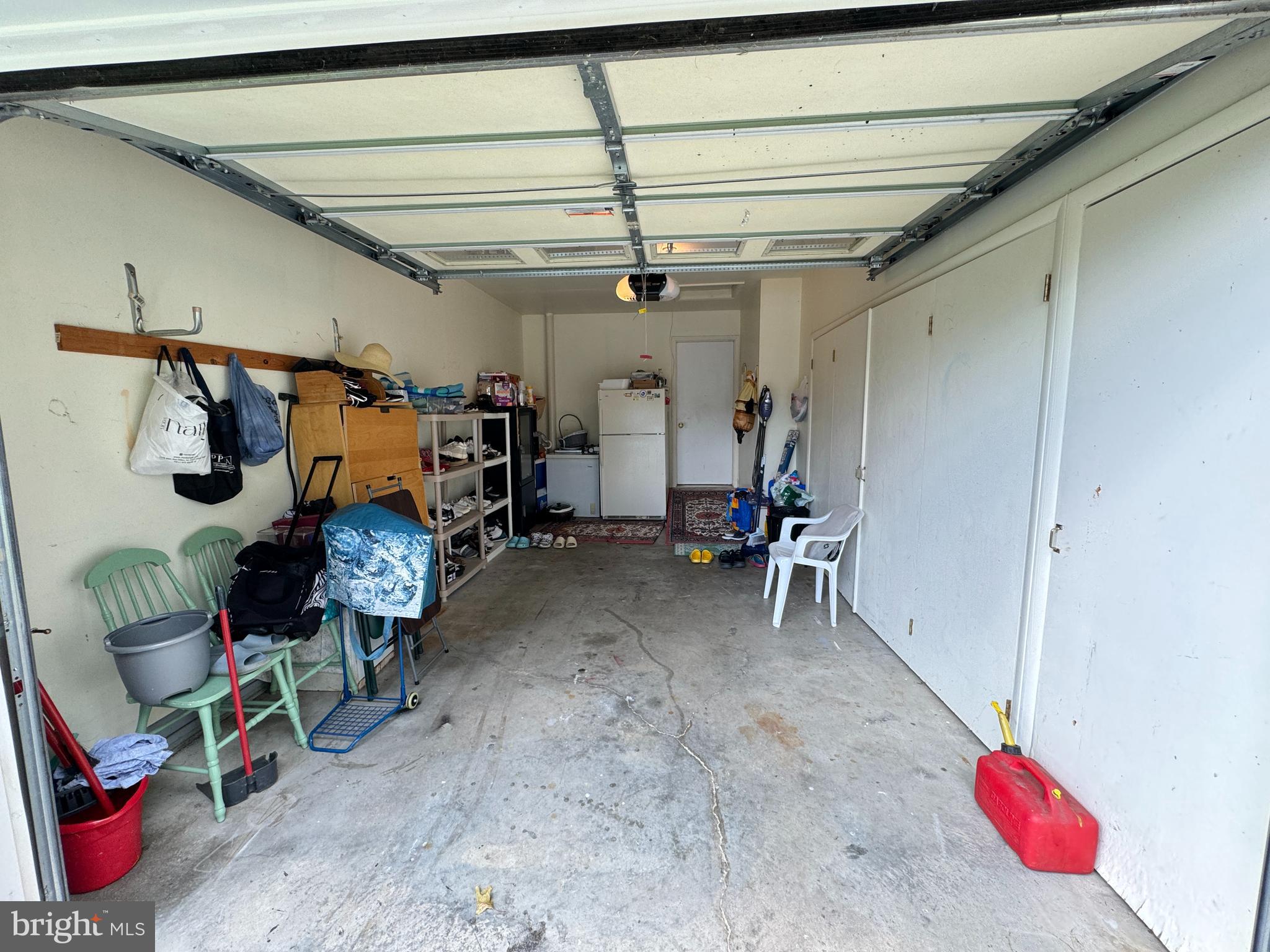 COUNTRY CLUB PARK - Residential