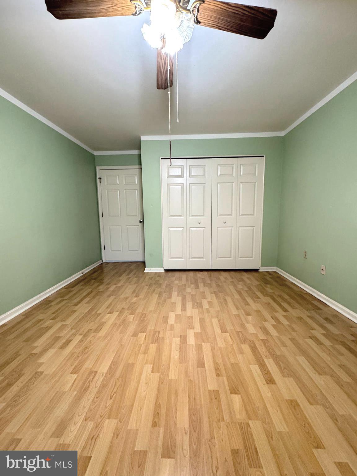 COUNTRY CLUB PARK - Residential