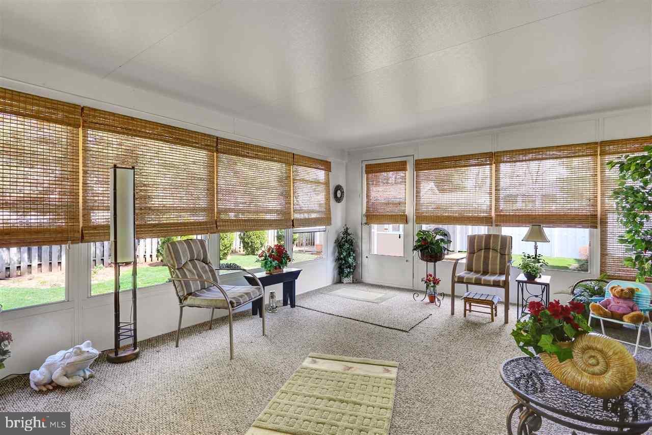 COUNTRY CLUB PARK - Residential