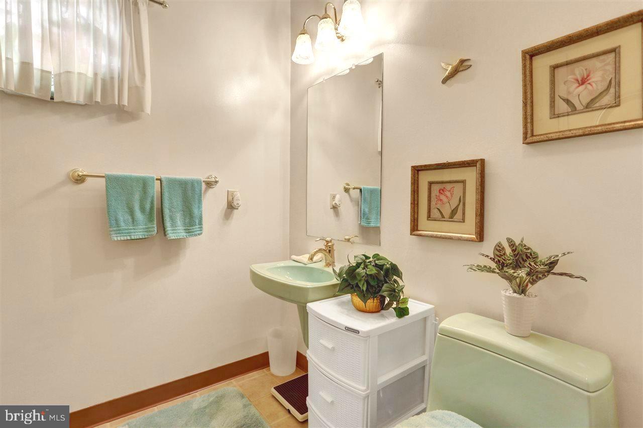 COUNTRY CLUB PARK - Residential