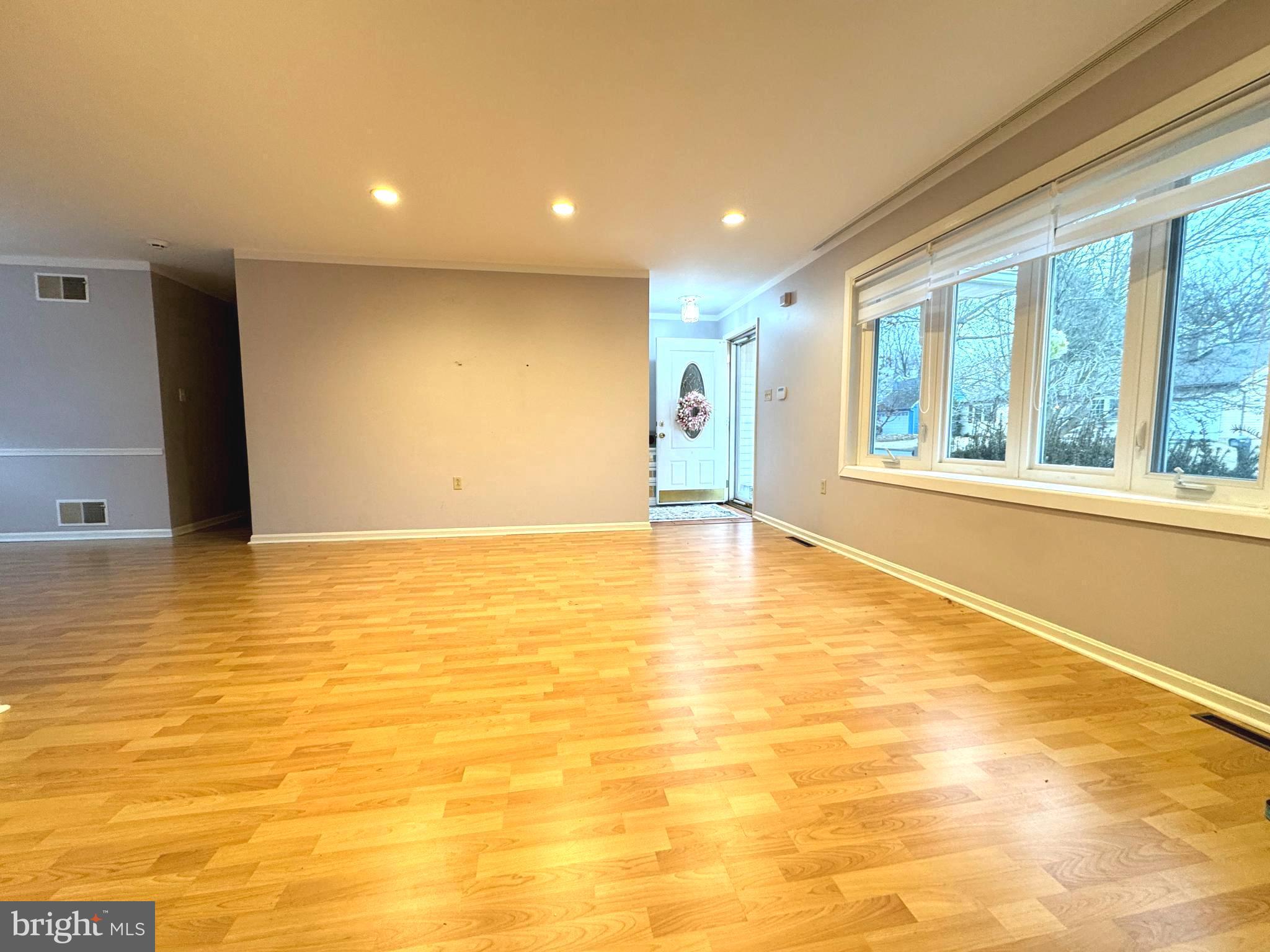 COUNTRY CLUB PARK - Residential