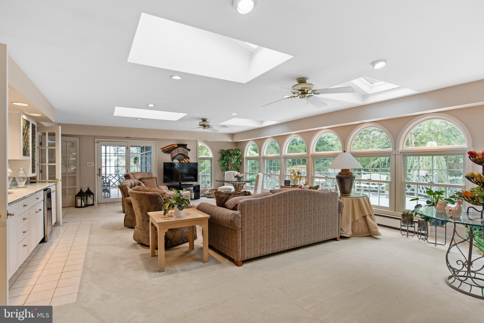 POINT RIDGE FARMS - Residential