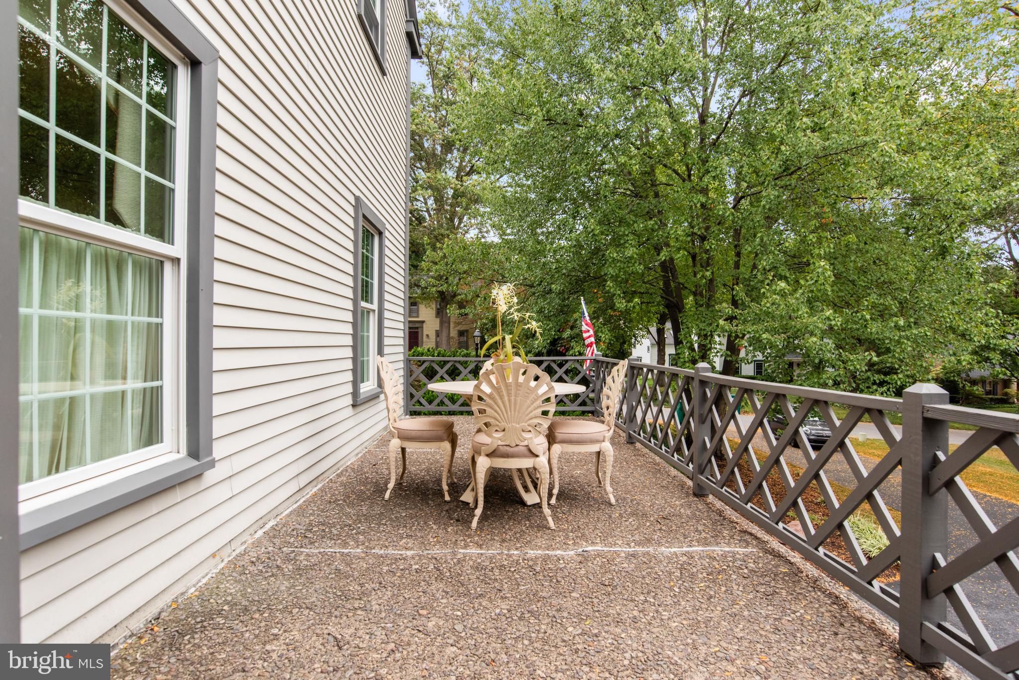 POINT RIDGE FARMS - Residential