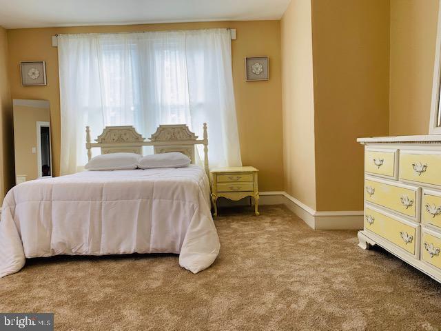 FOX CHASE - Residential