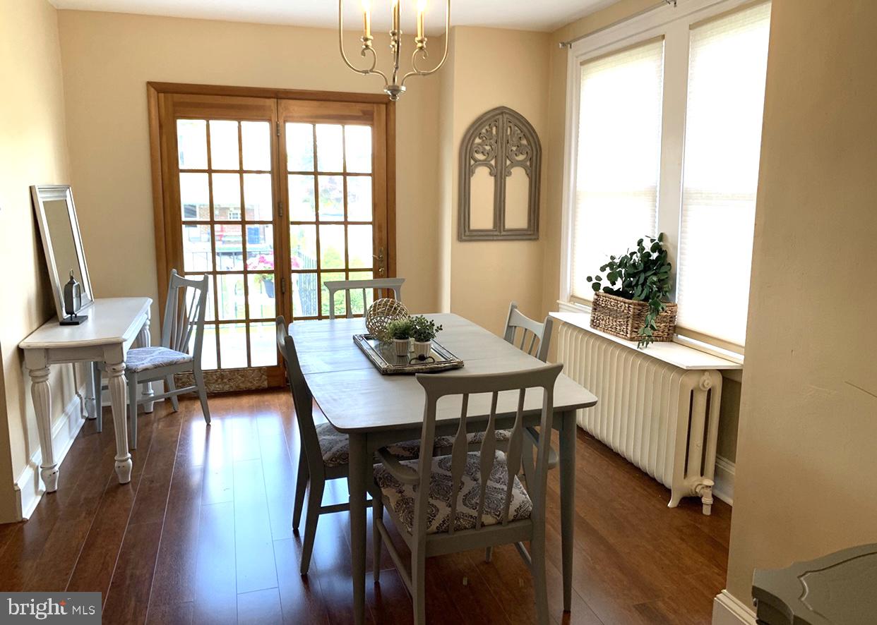 FOX CHASE - Residential