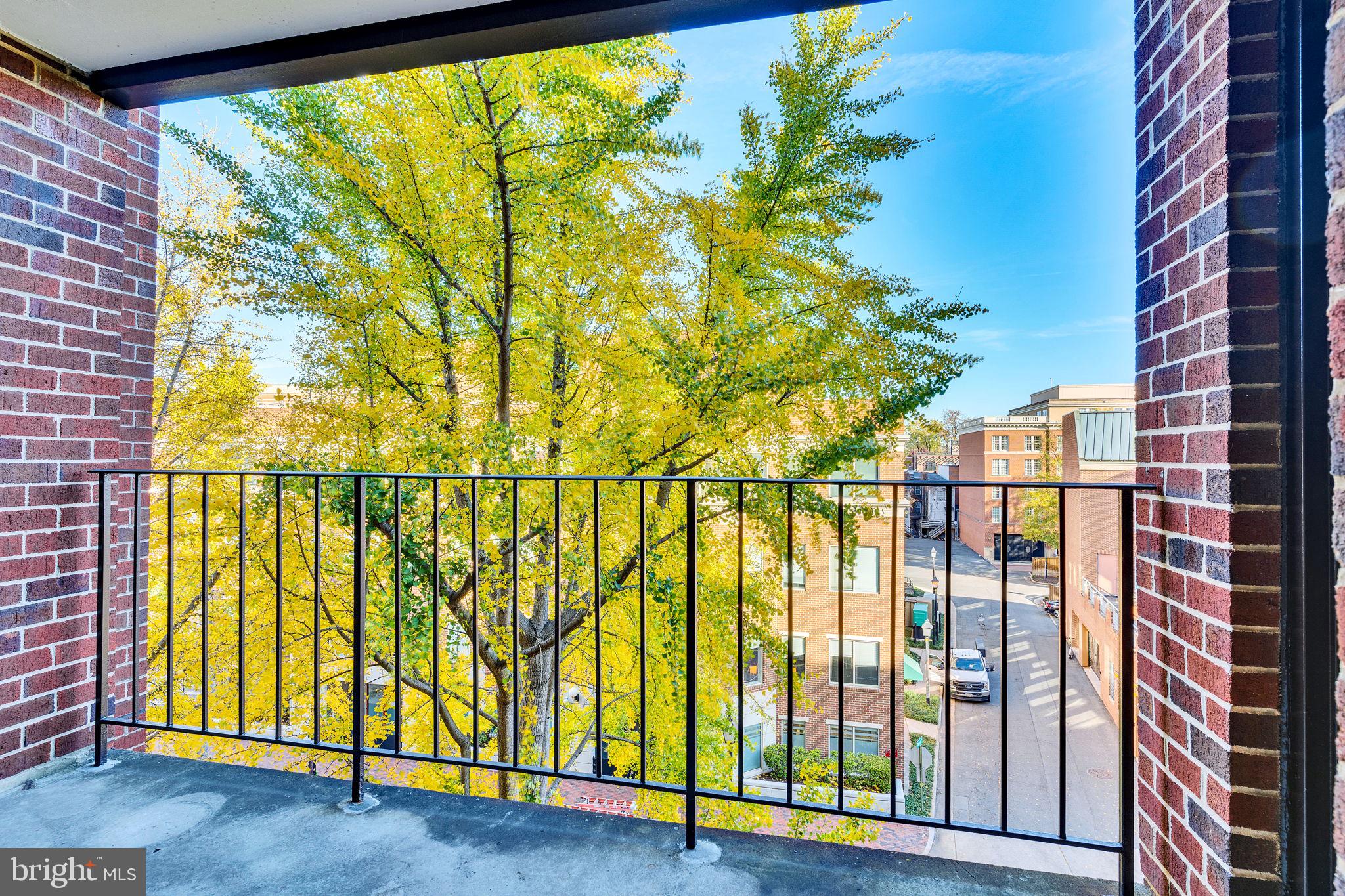 1600 PRINCE STREET - Residential Lease