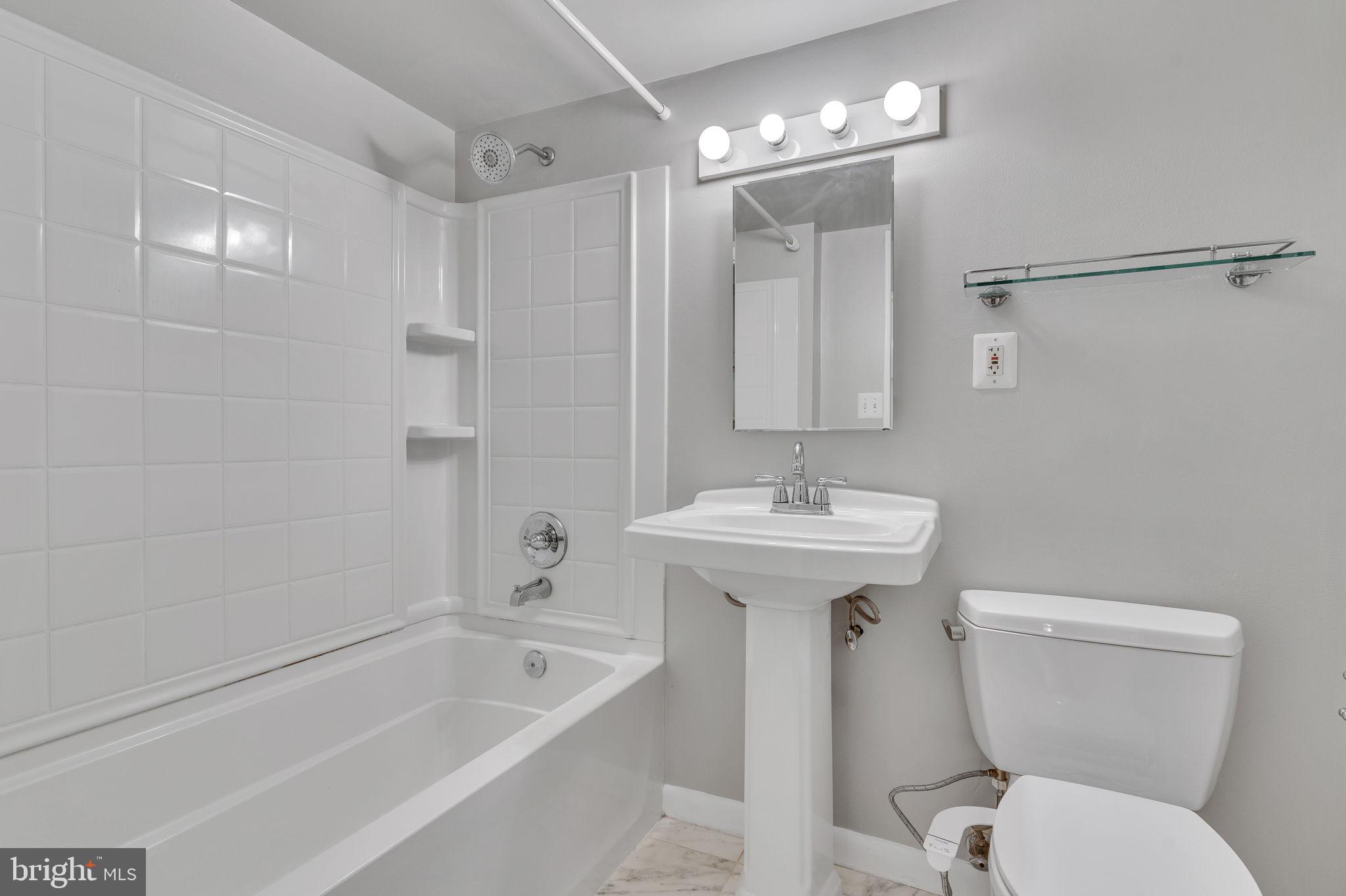 1600 PRINCE STREET - Residential Lease