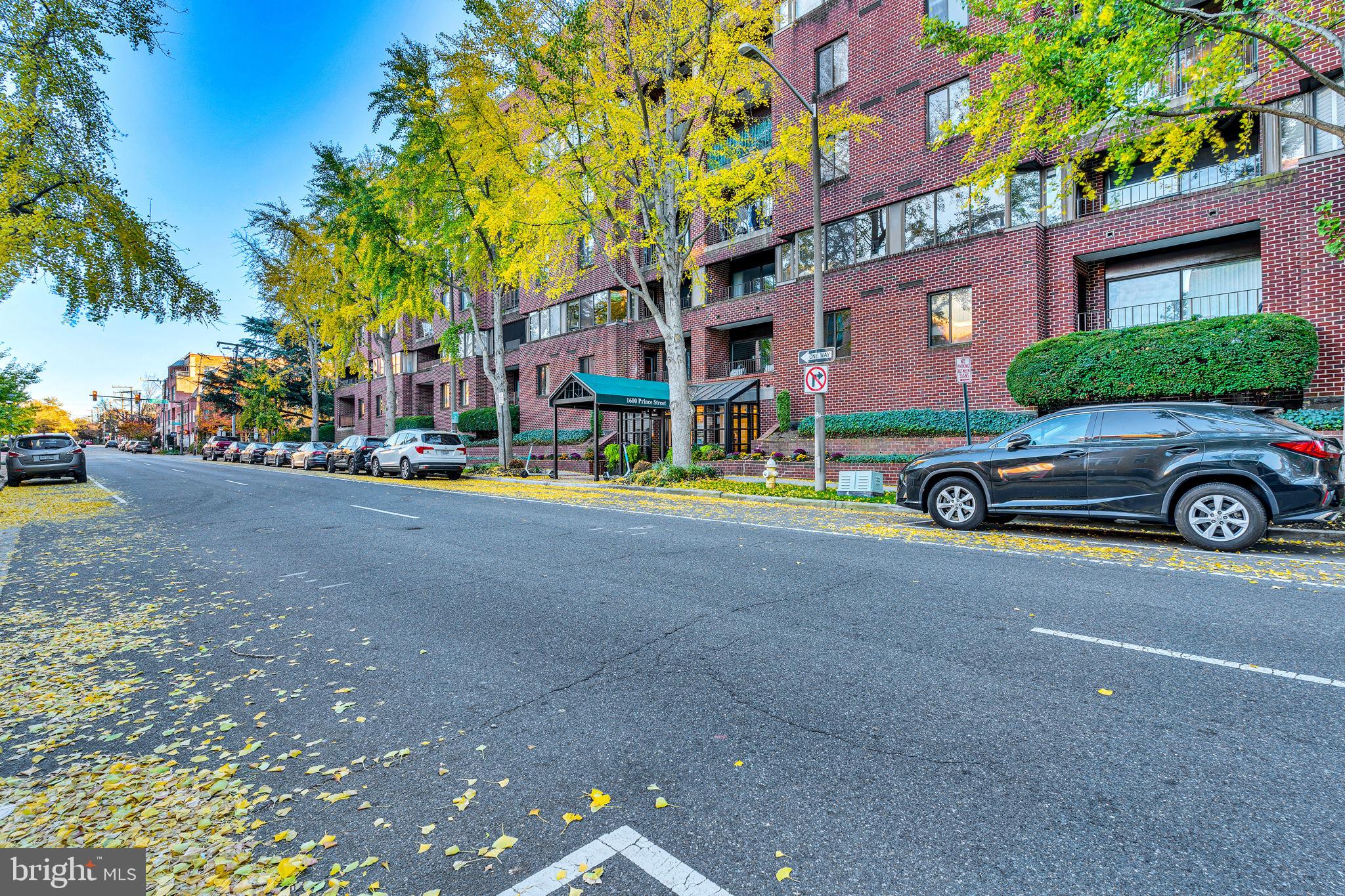 1600 PRINCE STREET - Residential Lease