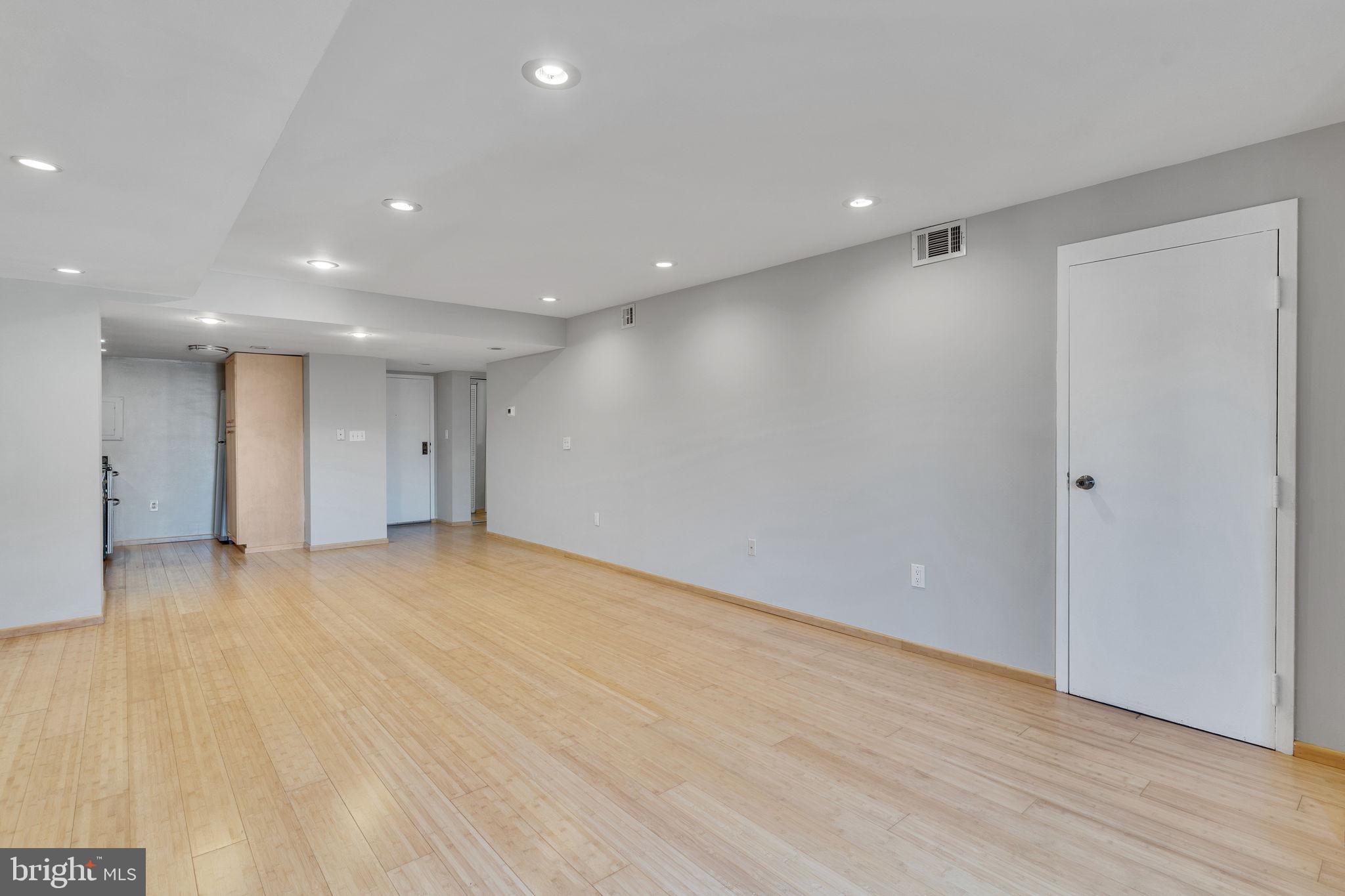 1600 PRINCE STREET - Residential Lease