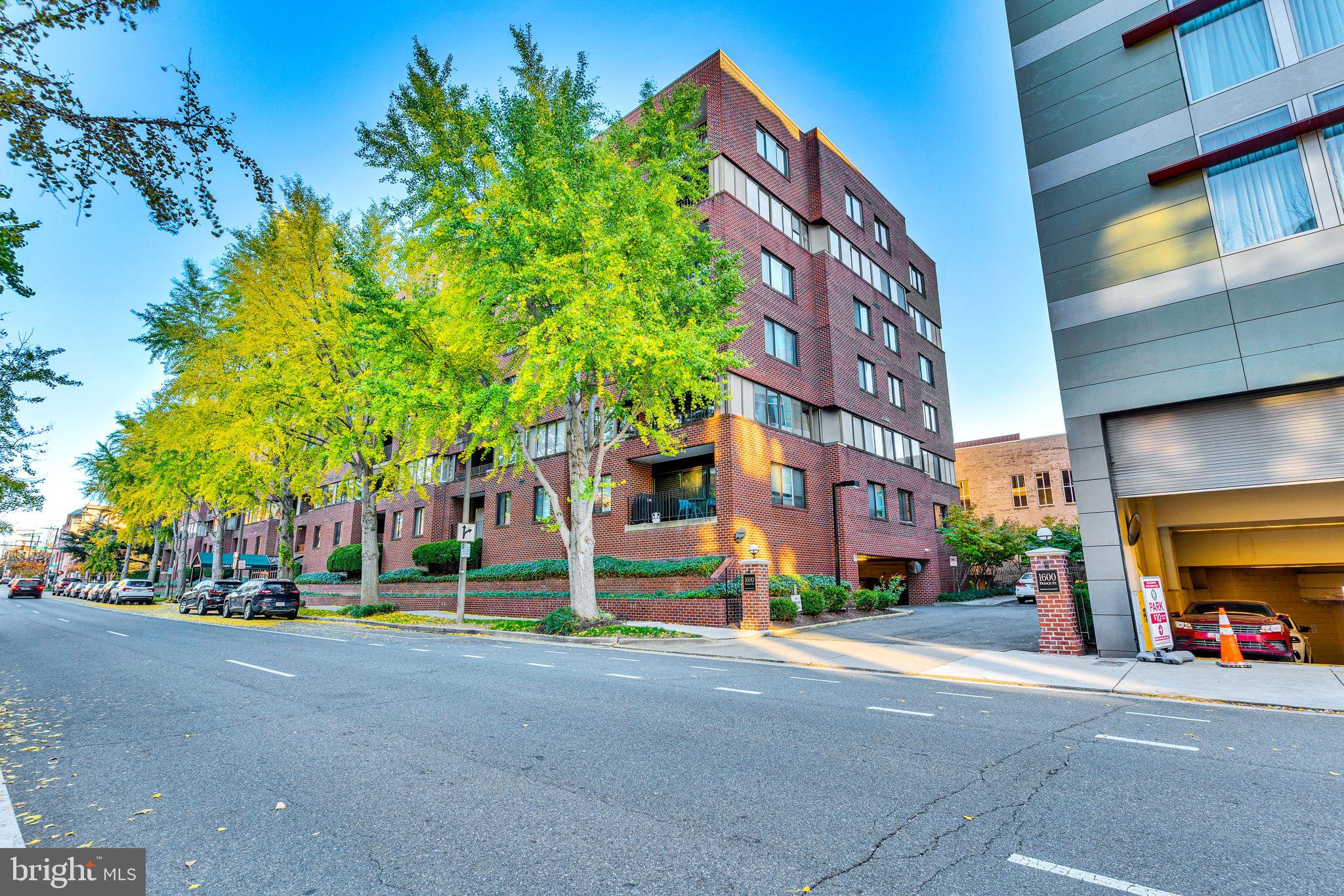 1600 PRINCE STREET - Residential Lease