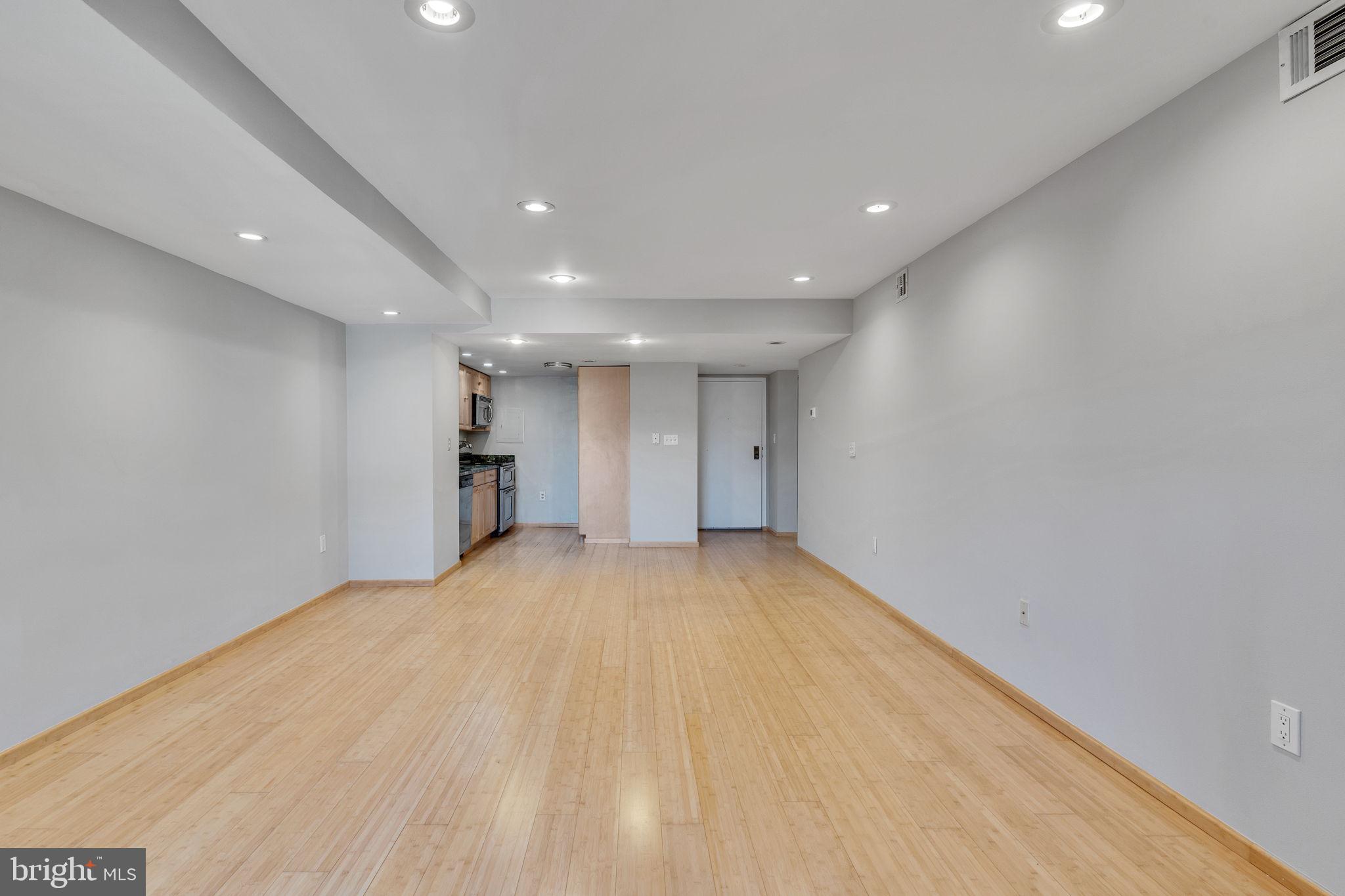 1600 PRINCE STREET - Residential Lease