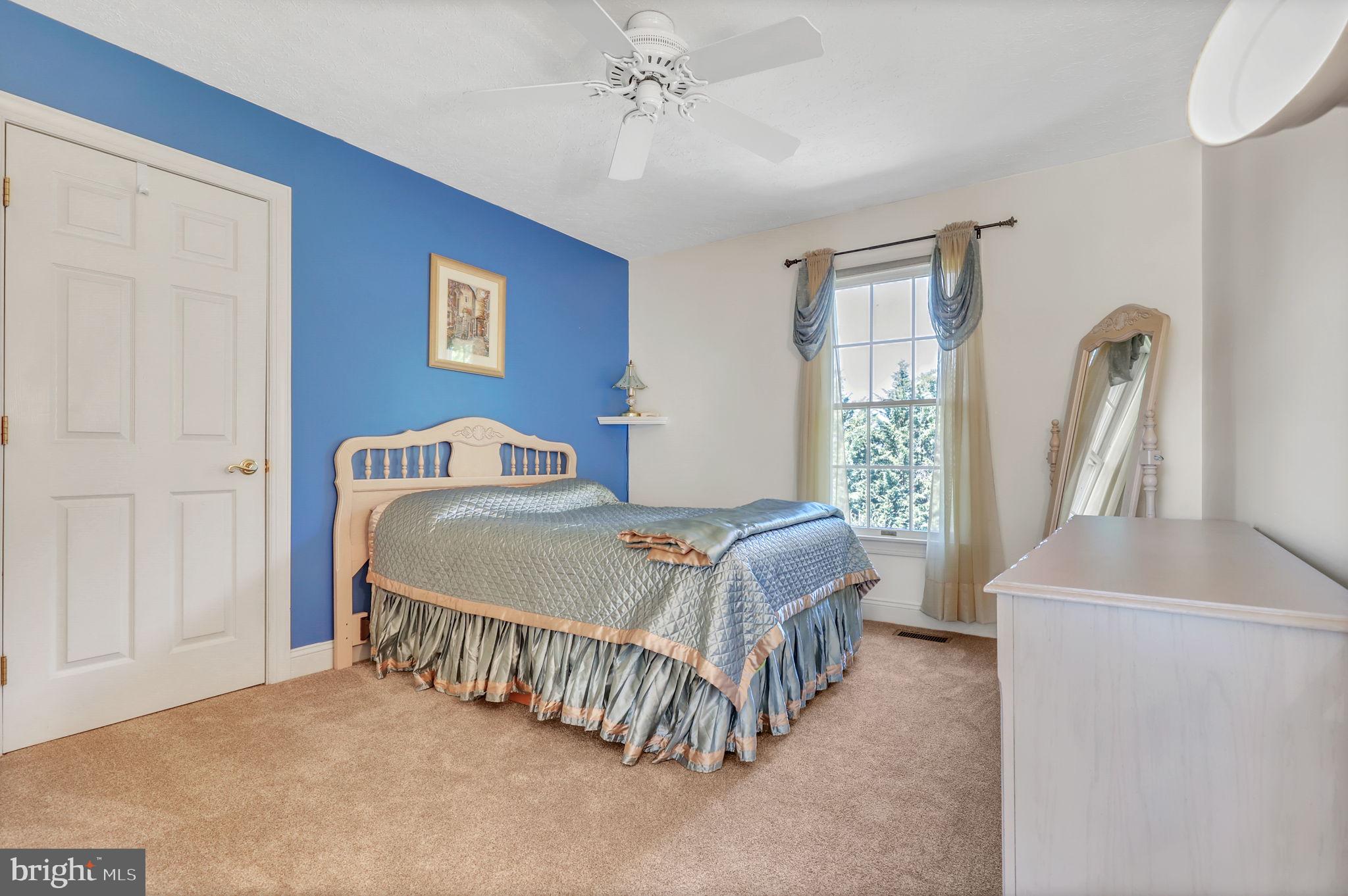 SEMINARY OVERLOOK - Residential